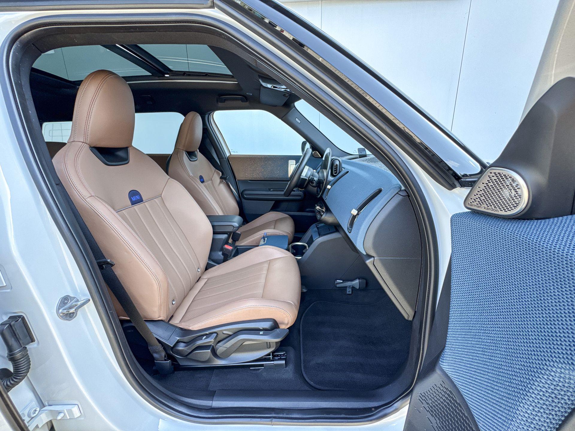 Foto van Mini Countryman E