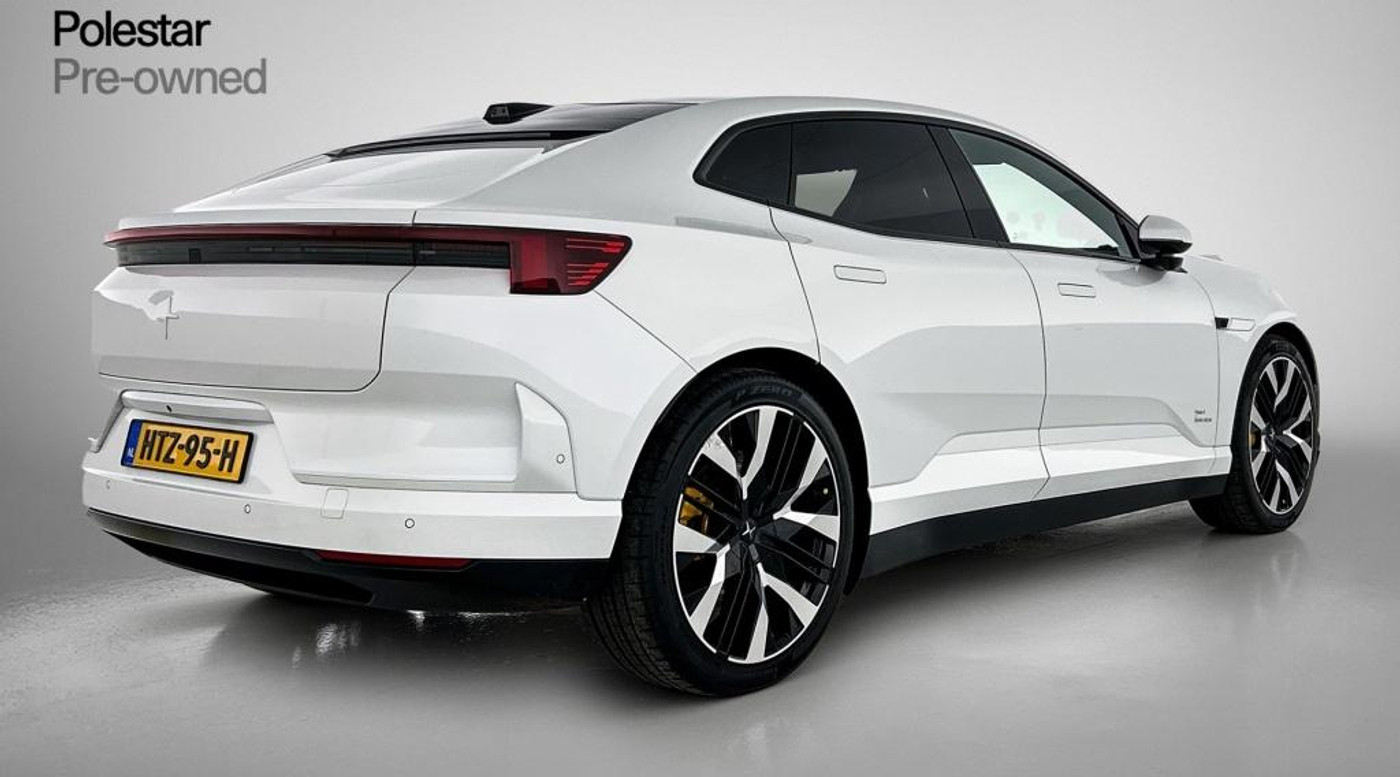 Foto van Polestar 4