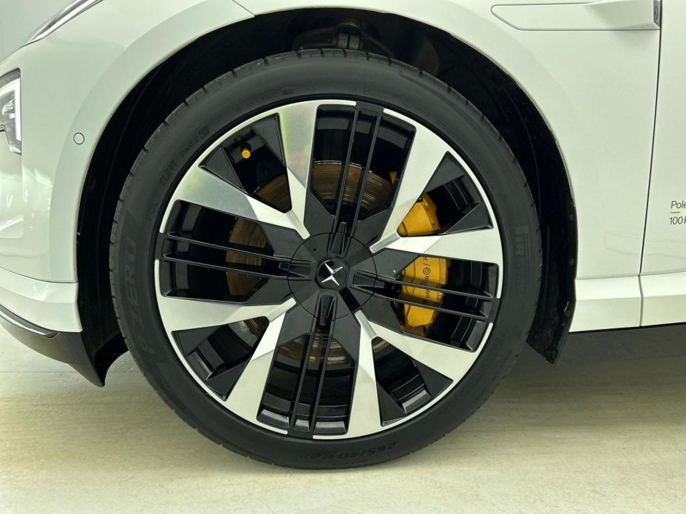 Foto van Polestar 4