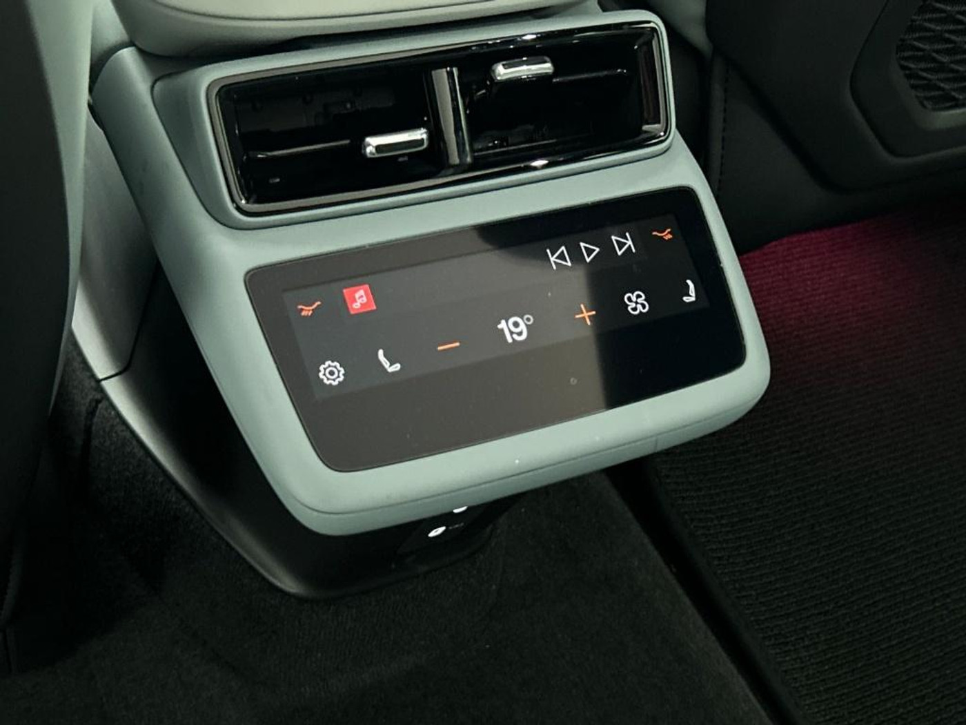 Foto van Polestar 4