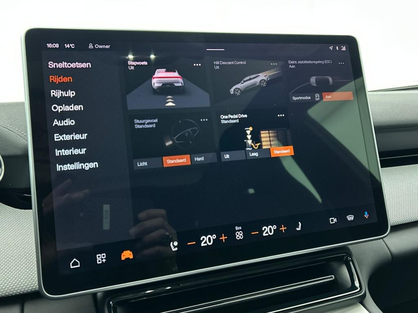 Foto van Polestar Polestar 4