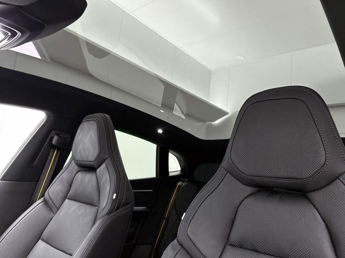 Foto van Polestar Polestar 4