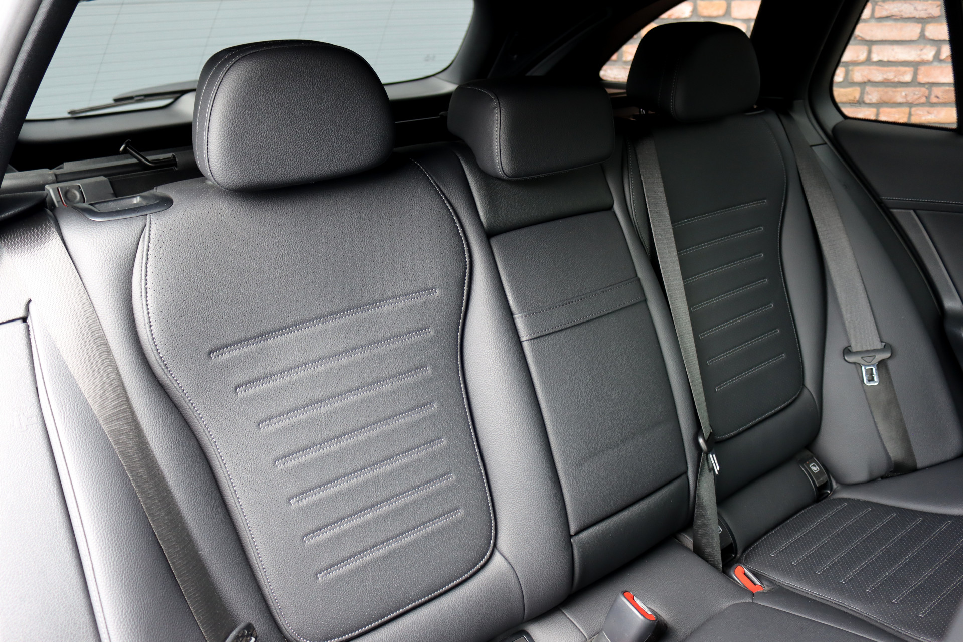 Foto van Mercedes-Benz C 300 E