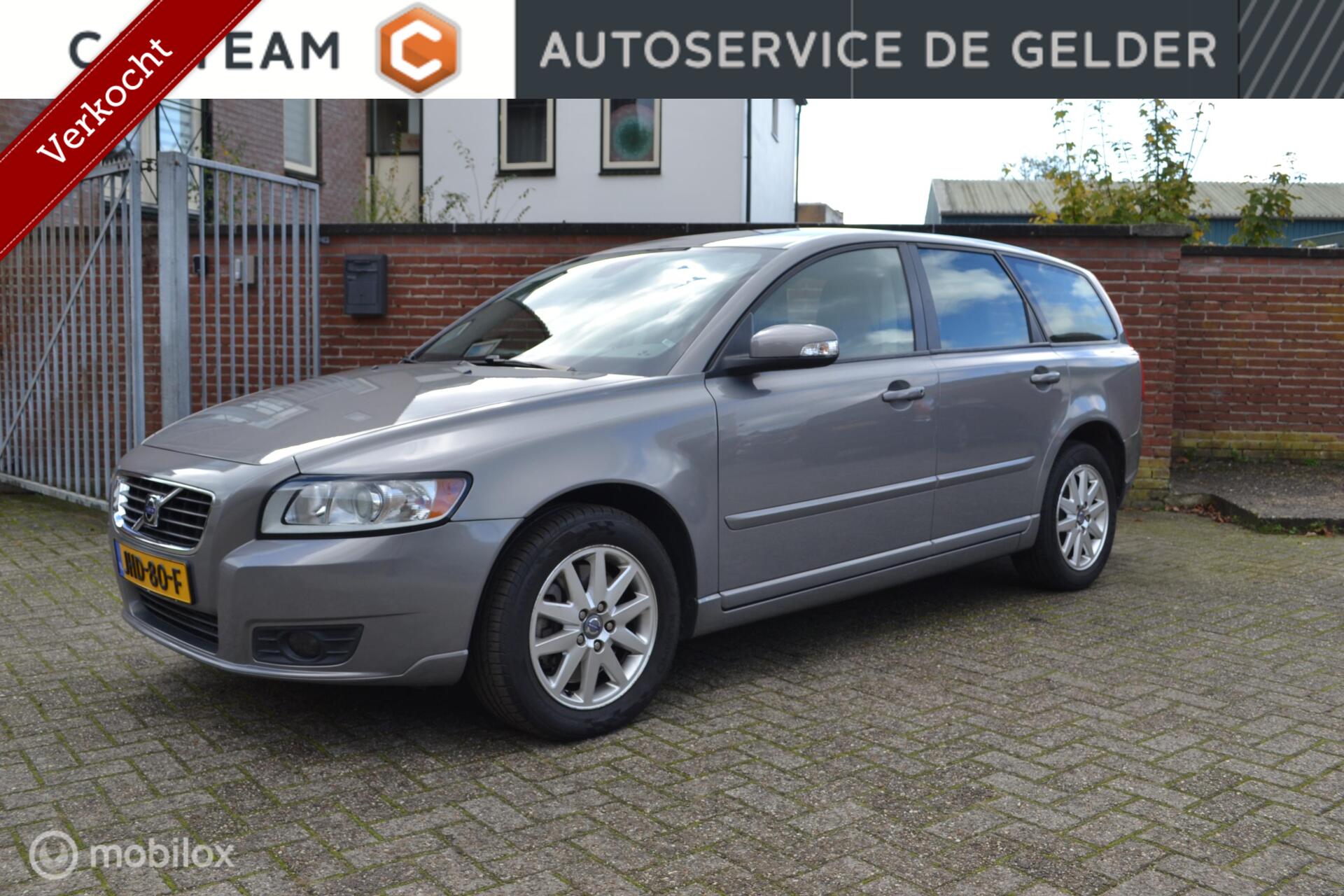 Volvo V50 2.5 T5 AWD Momentum | Youngtimer | 84000km! | Family Line 2007 - voorkant