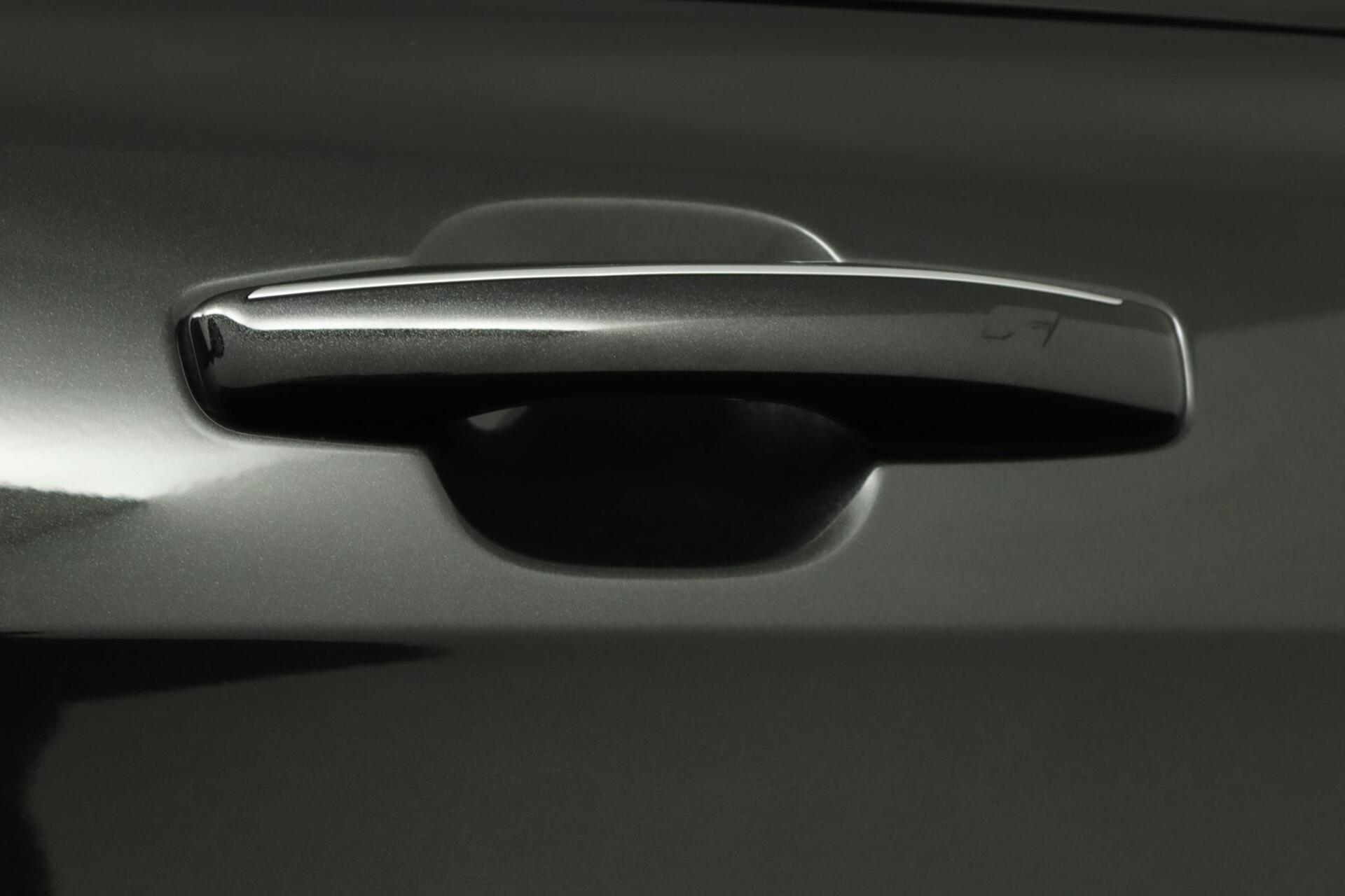 Foto van Lynk&co LYNK & Co 01