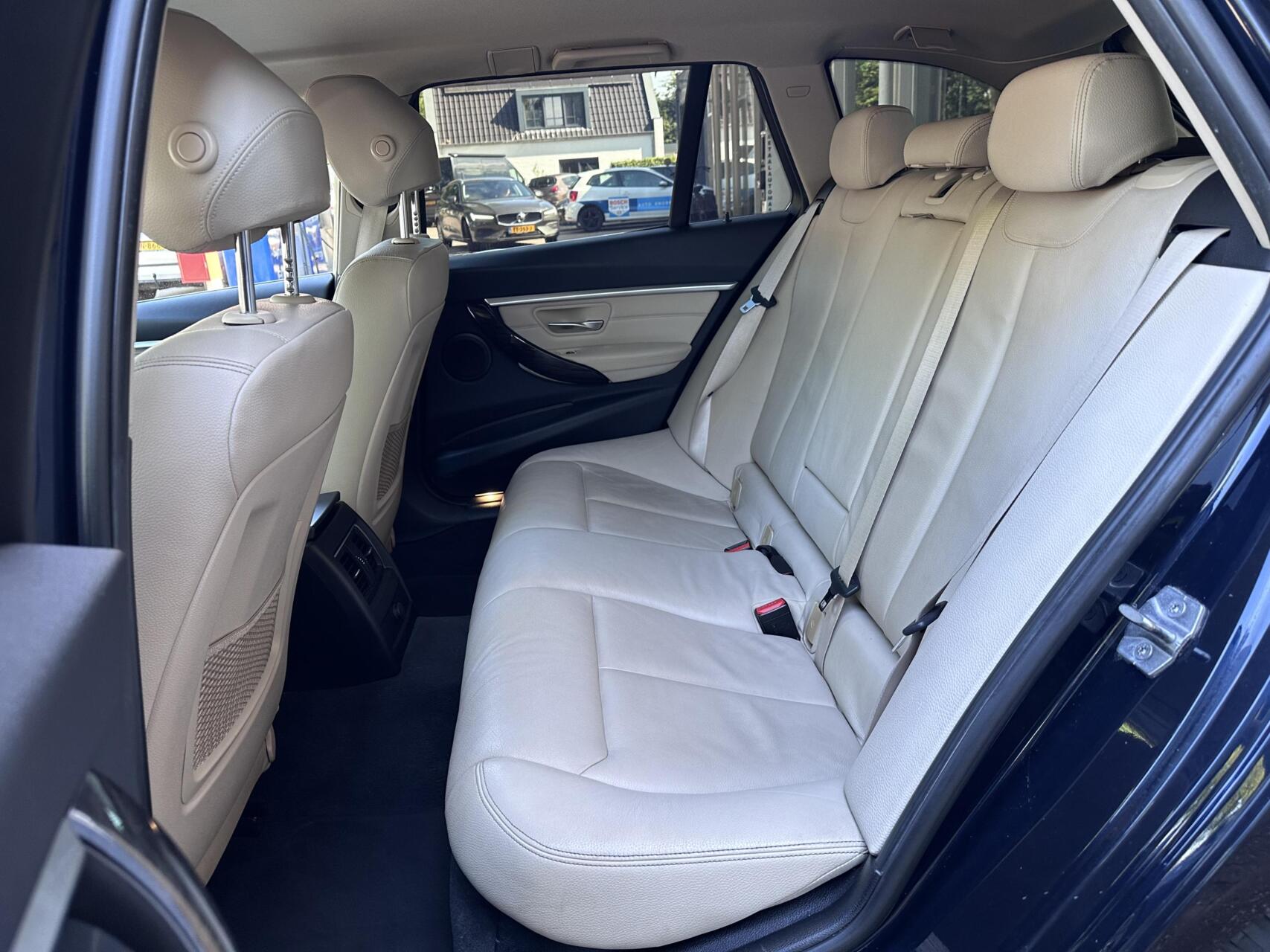 Foto van BMW 318i