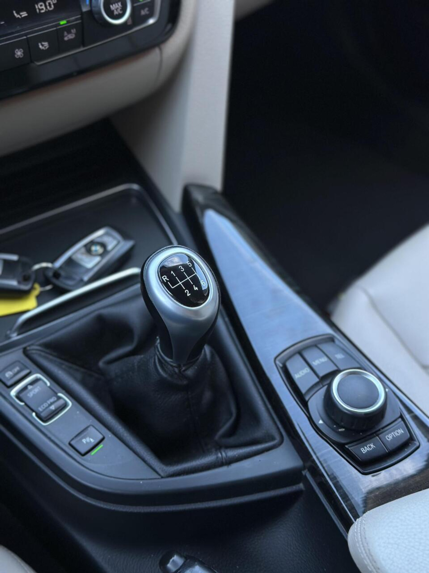 Foto van BMW 318i