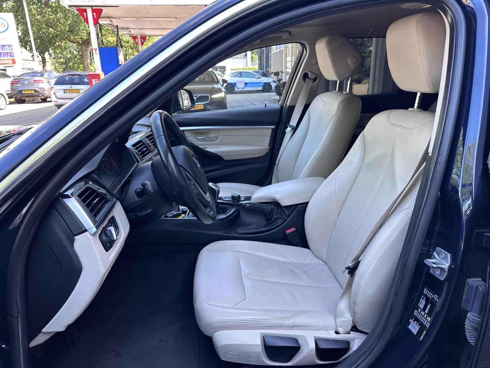 Foto van BMW 318i