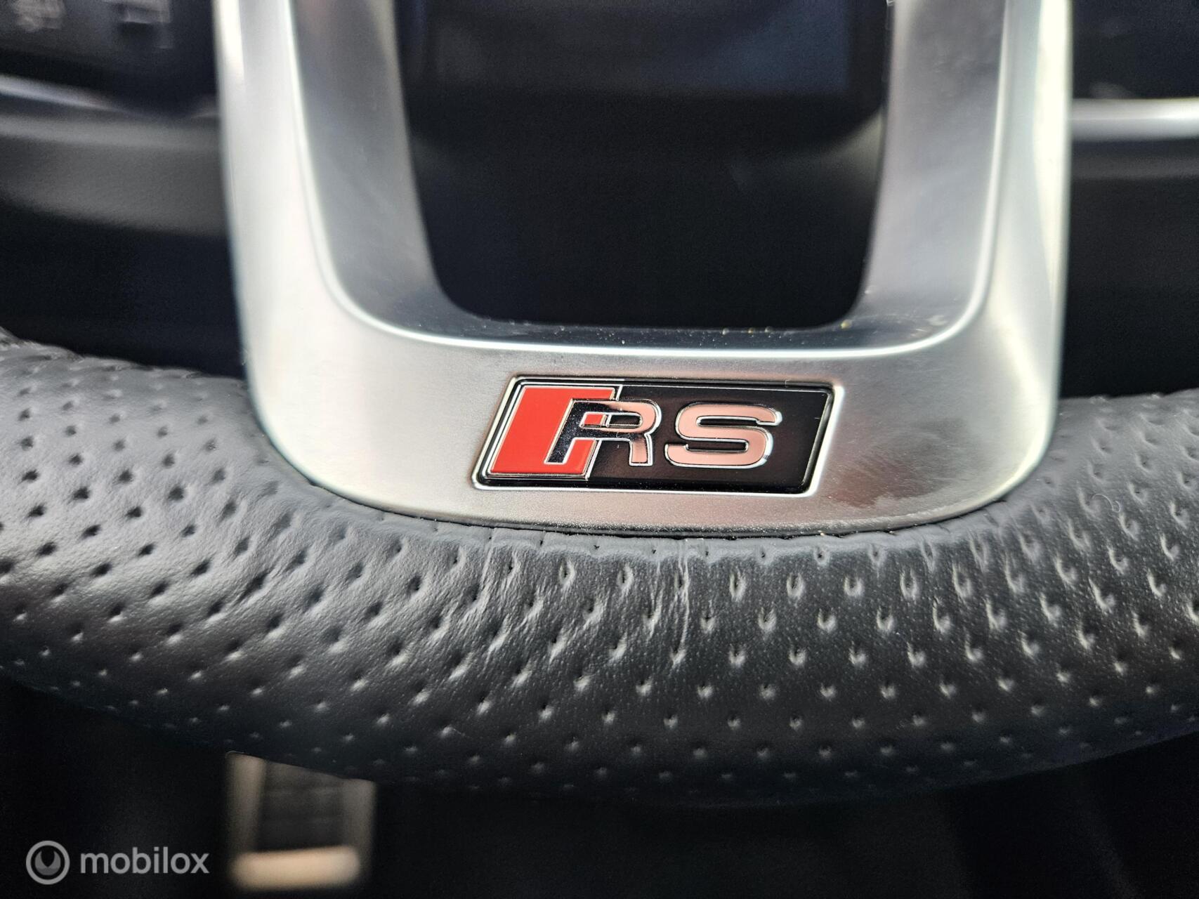 Foto van Audi RS Q3 Sportback