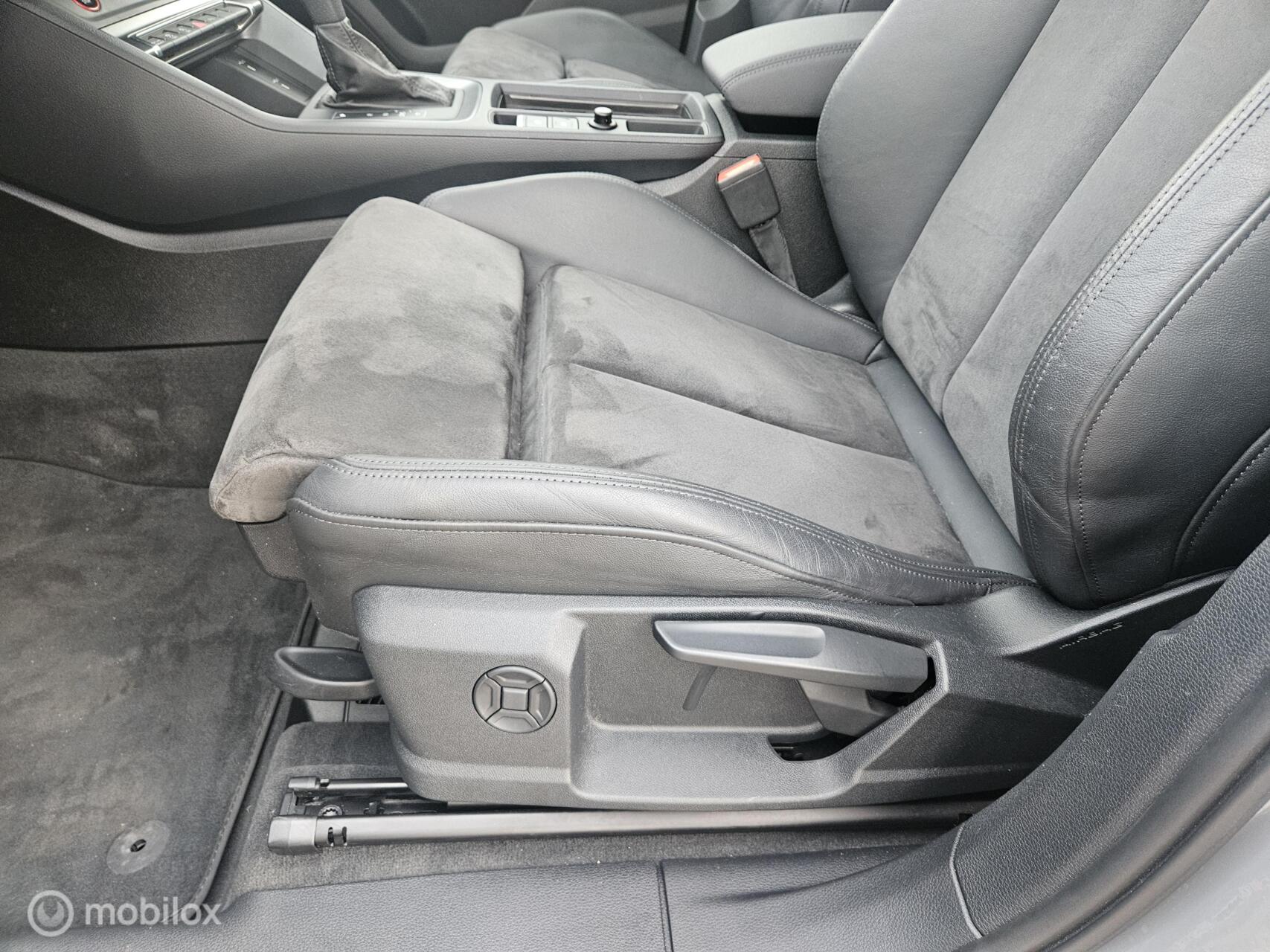 Foto van Audi RS Q3 Sportback