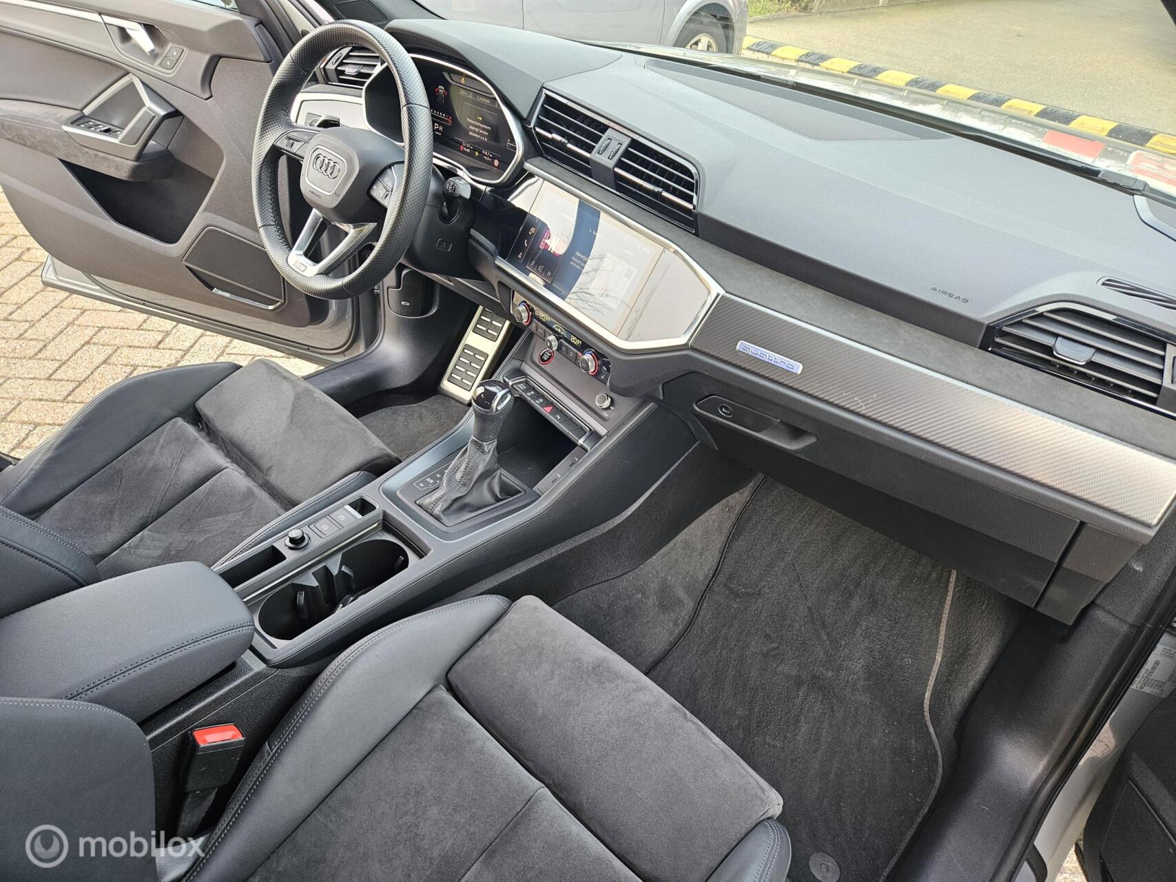 Foto van Audi RS Q3 Sportback