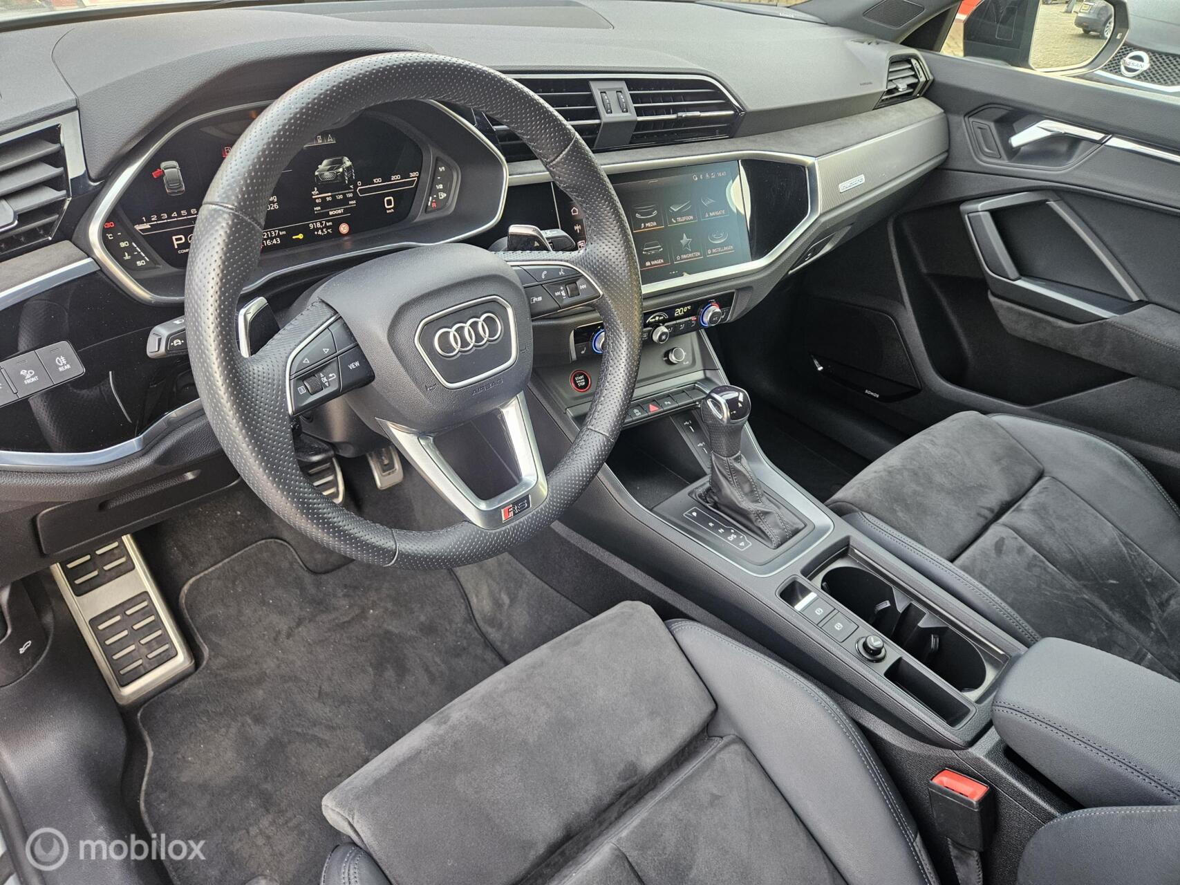 Foto van Audi RS Q3 Sportback