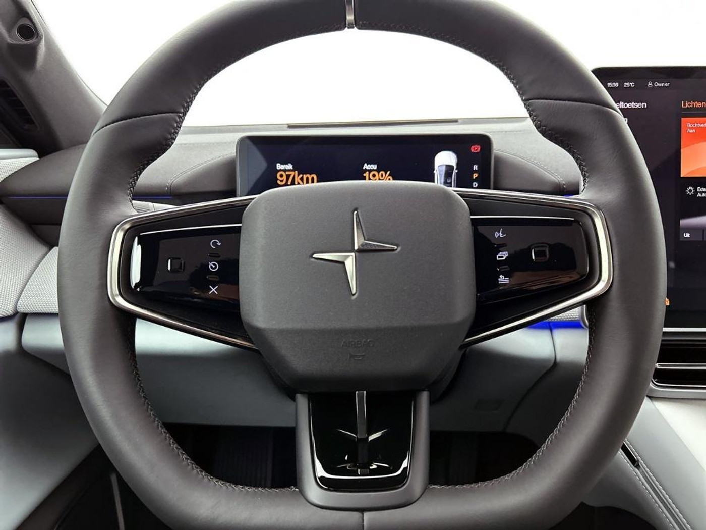 Foto van Polestar Polestar 4