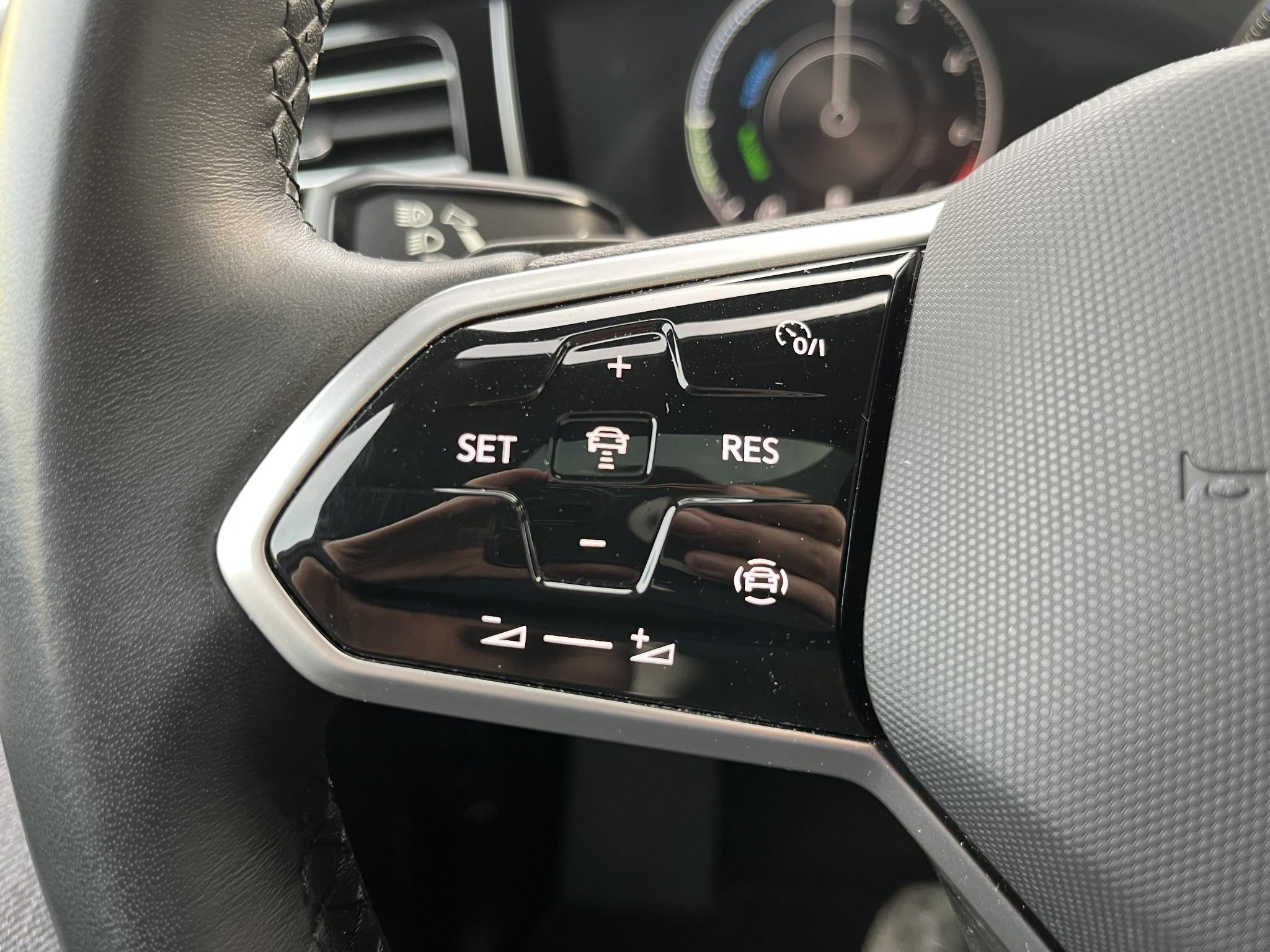 Foto van Volkswagen Touareg Ehybrid