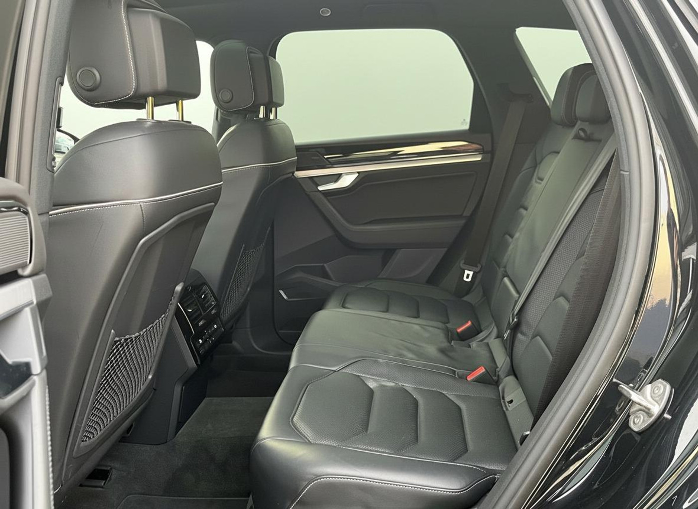 Foto van Volkswagen Touareg Ehybrid