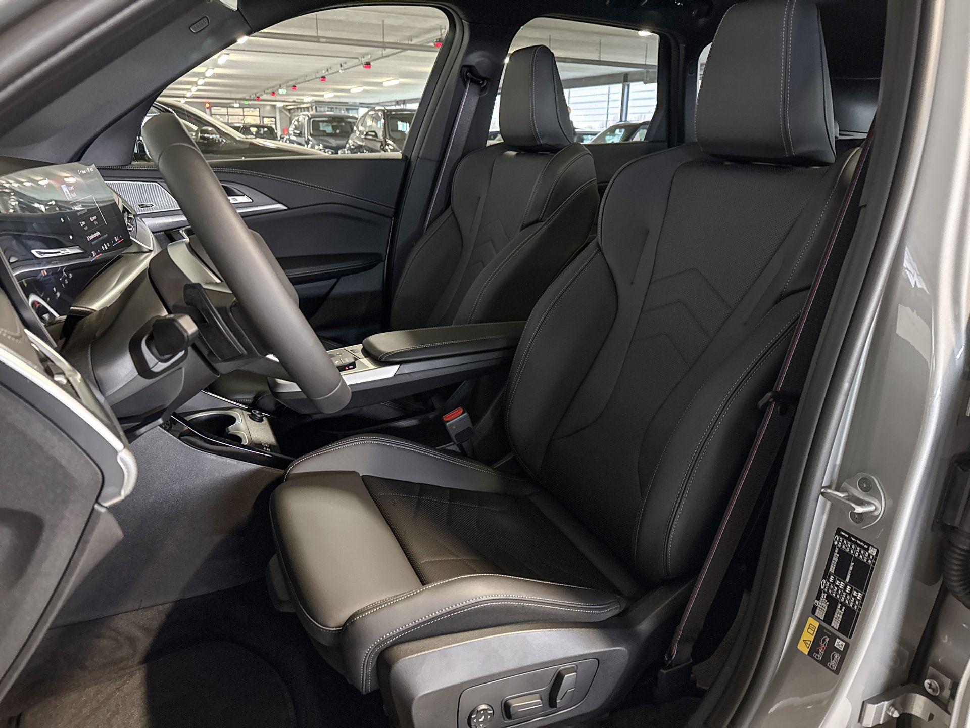 Foto van BMW Ix1 Edrive20