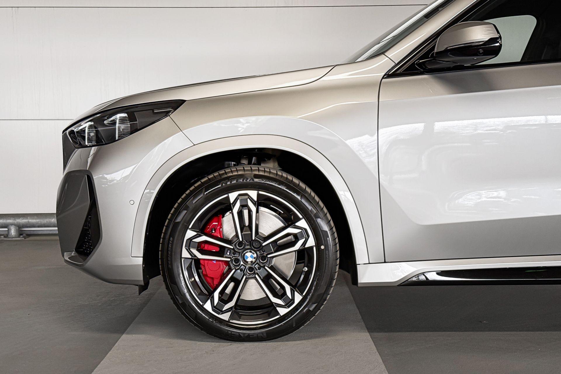 Foto van BMW Ix1 Edrive20