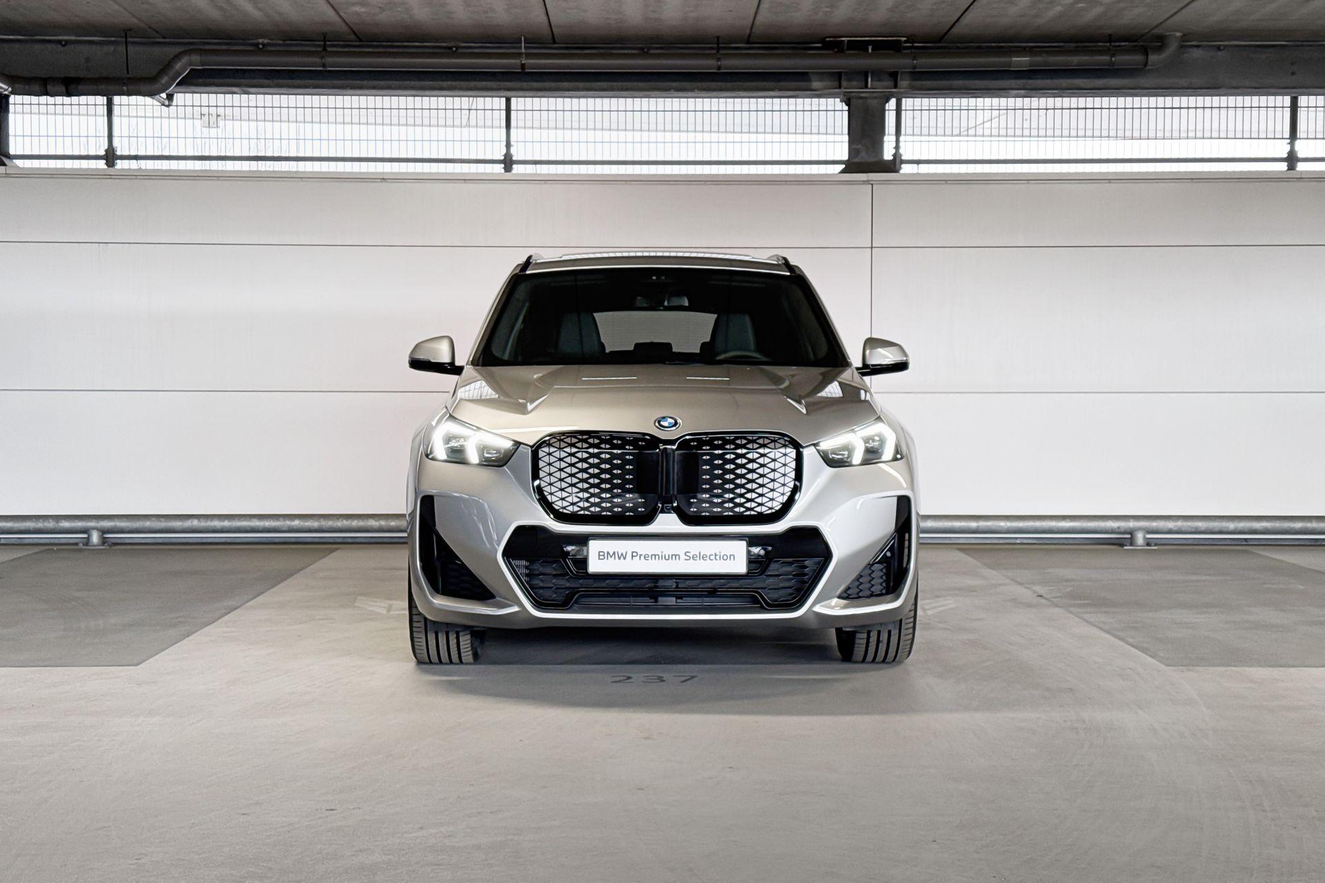 Foto van BMW Ix1 Edrive20