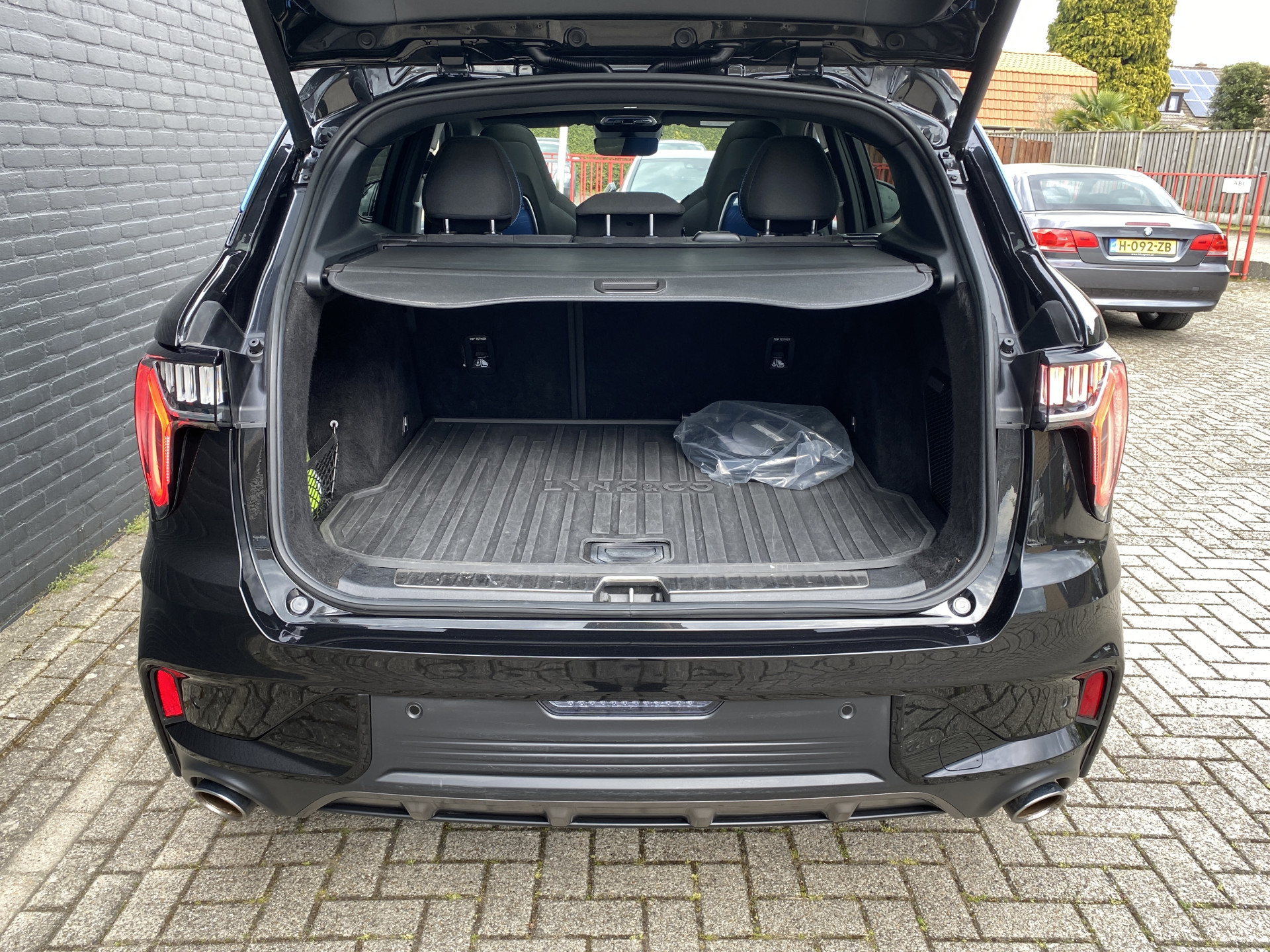 Foto van Lynk&co LYNK & Co 01