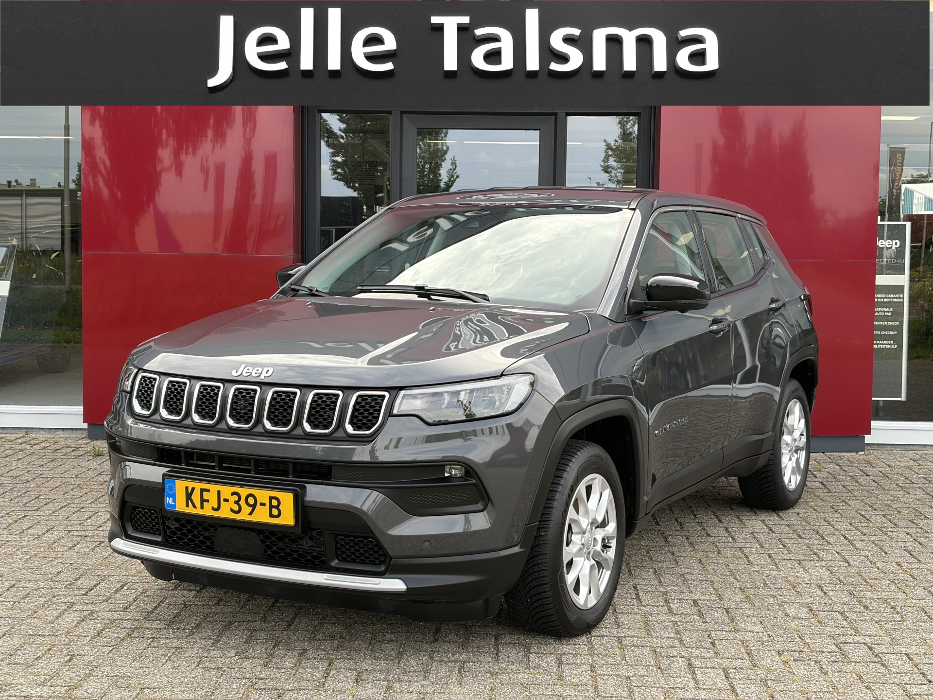 Jeep Compass 1.5T e-Hybrid Altitude | Camera | Winterpakket 2025 - voorkant