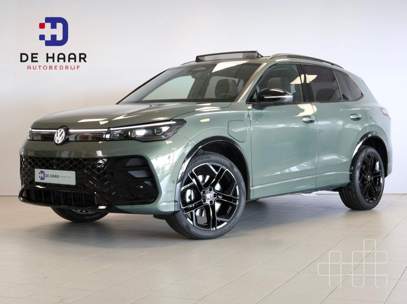 Volkswagen Tiguan 1.5 TSI eHybrid R-Line Edition 272pk - Leer - Pano - Trekhaak 2026 - voorkant