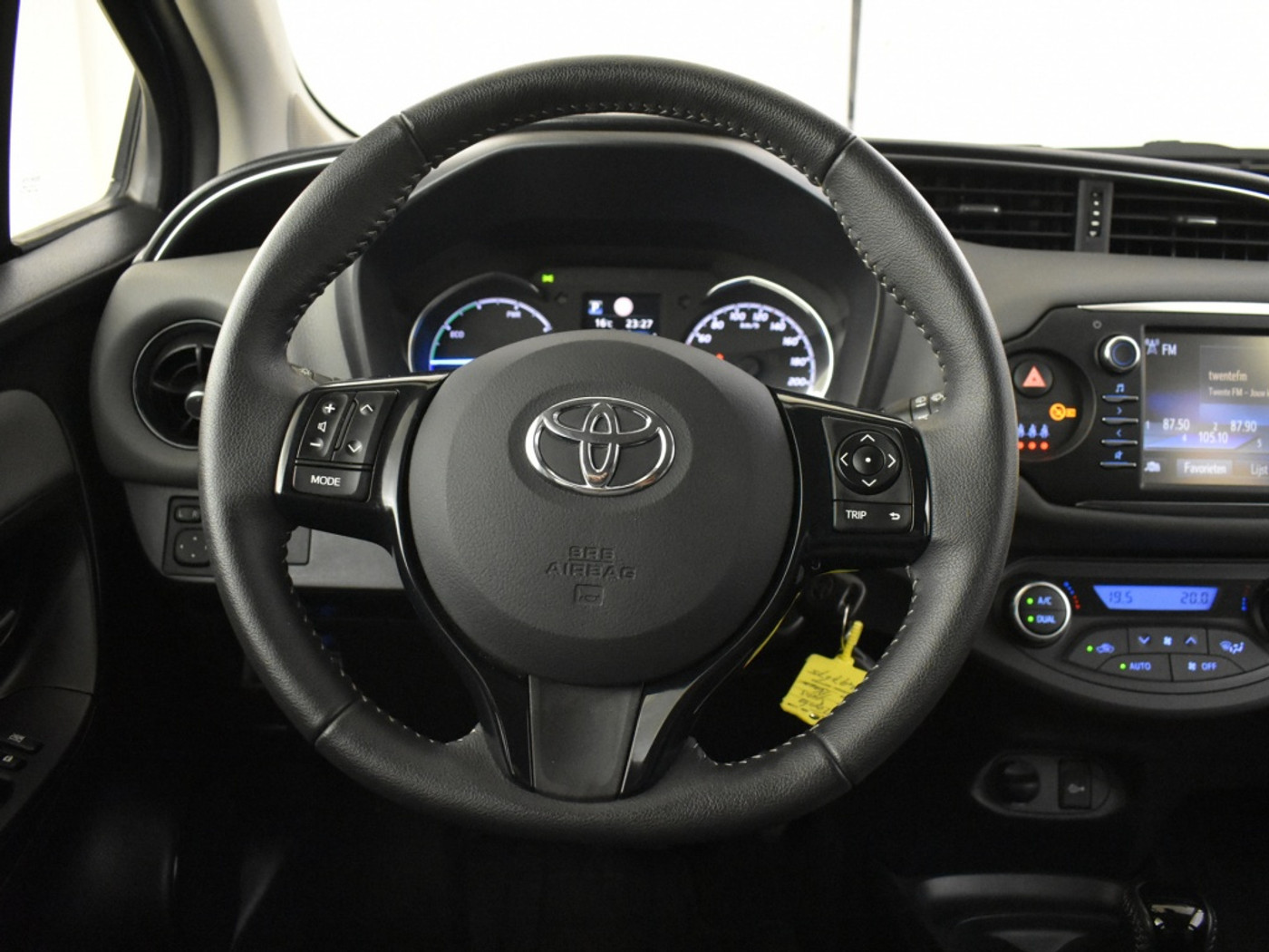 Foto van Toyota Toyota Yaris Hybrid