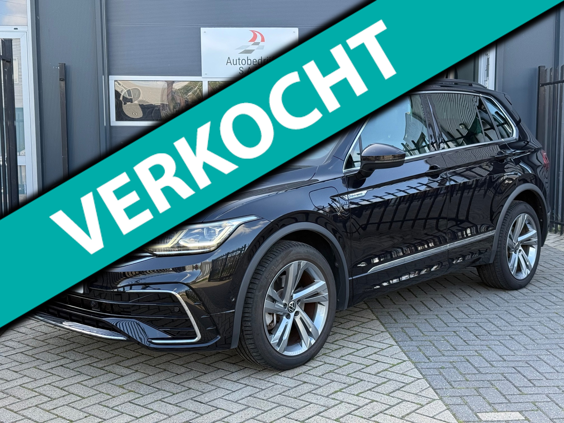 Volkswagen Tiguan 1.4 TSI eHybrid 3x R-Line PANO TREKHAAK ACC IQ LIGHT ! 2021 - voorkant
