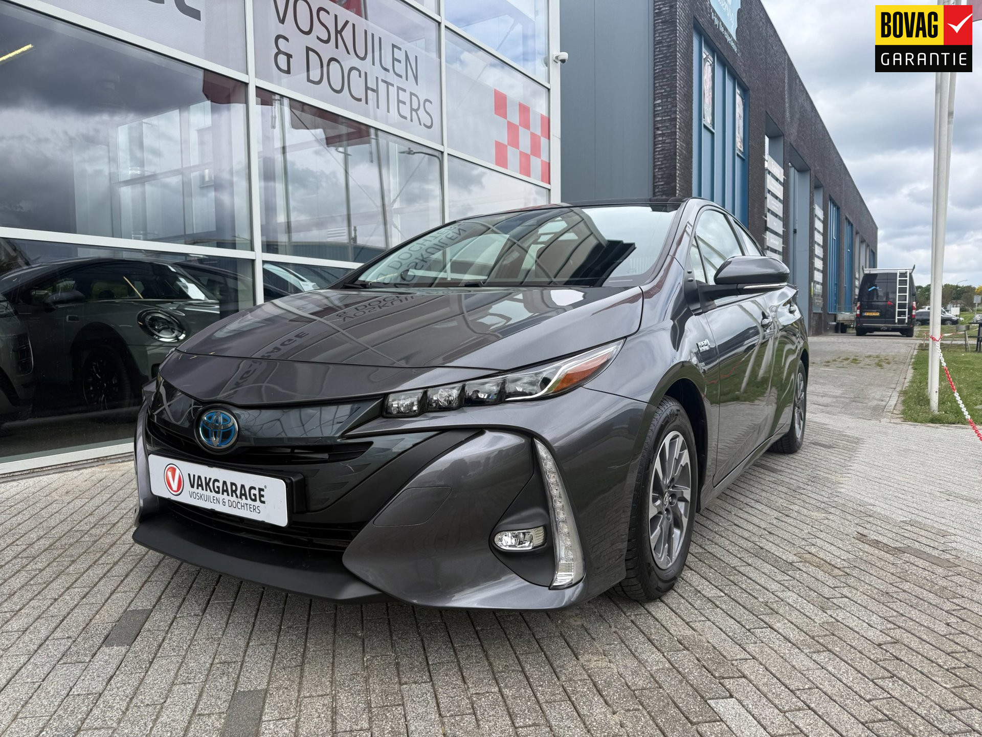 Toyota Toyota Prius PHV 1.8 Plug-in Dynamic Solardak MY22 2021 - voorkant