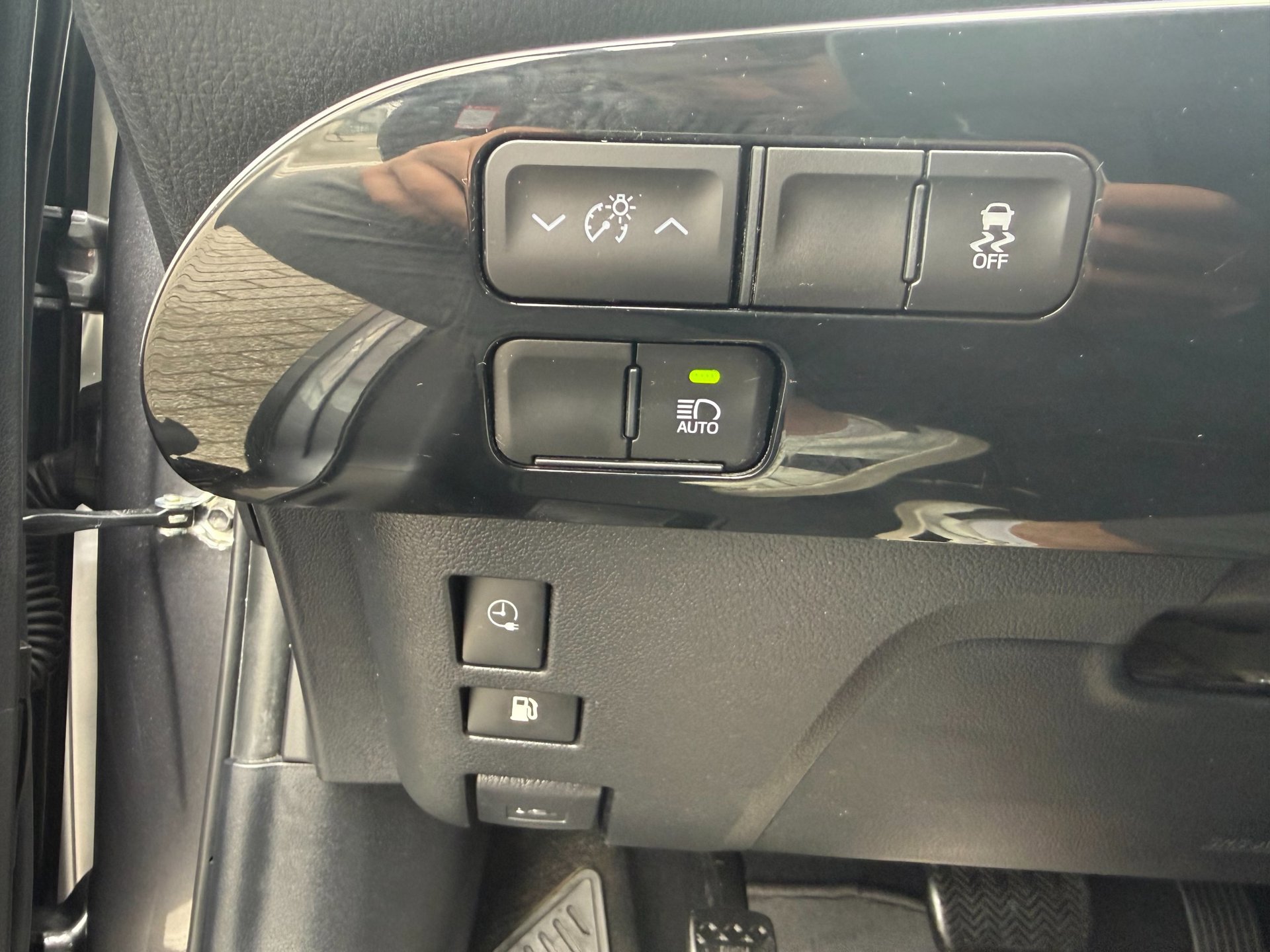 Foto van Toyota Toyota Prius PHV