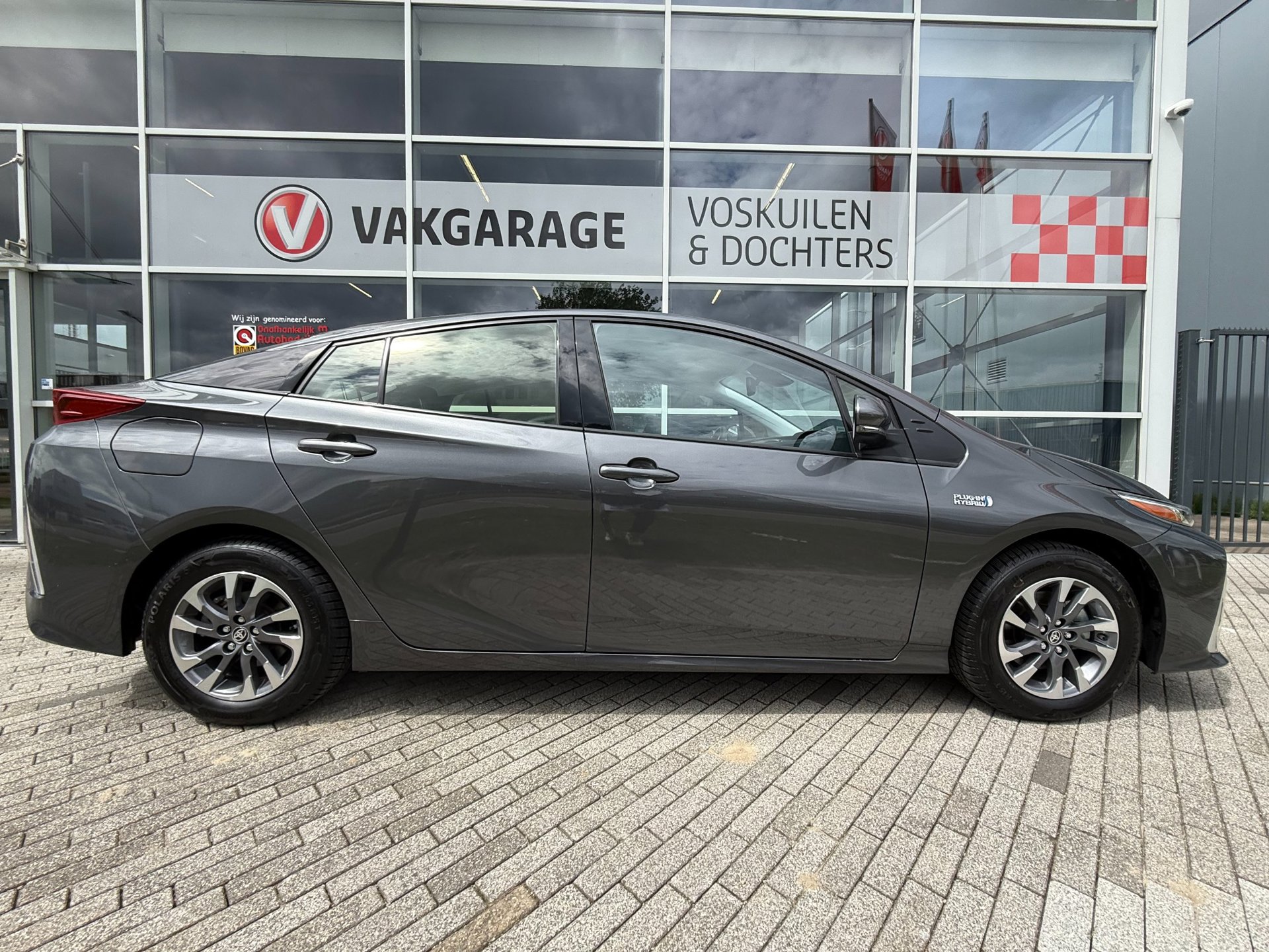 Foto van Toyota Toyota Prius PHV