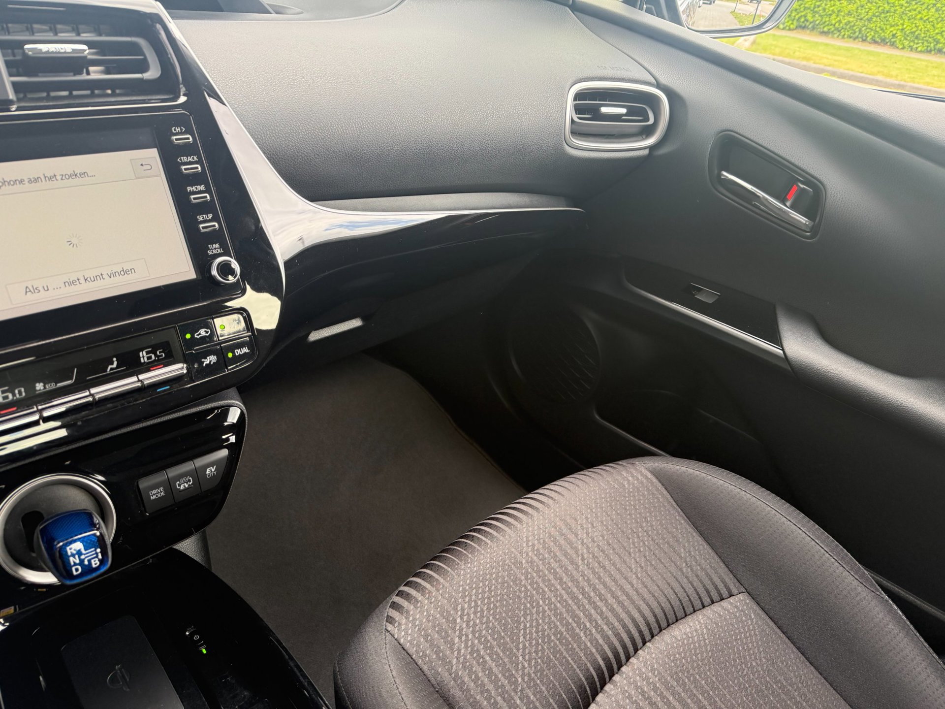 Foto van Toyota Toyota Prius PHV