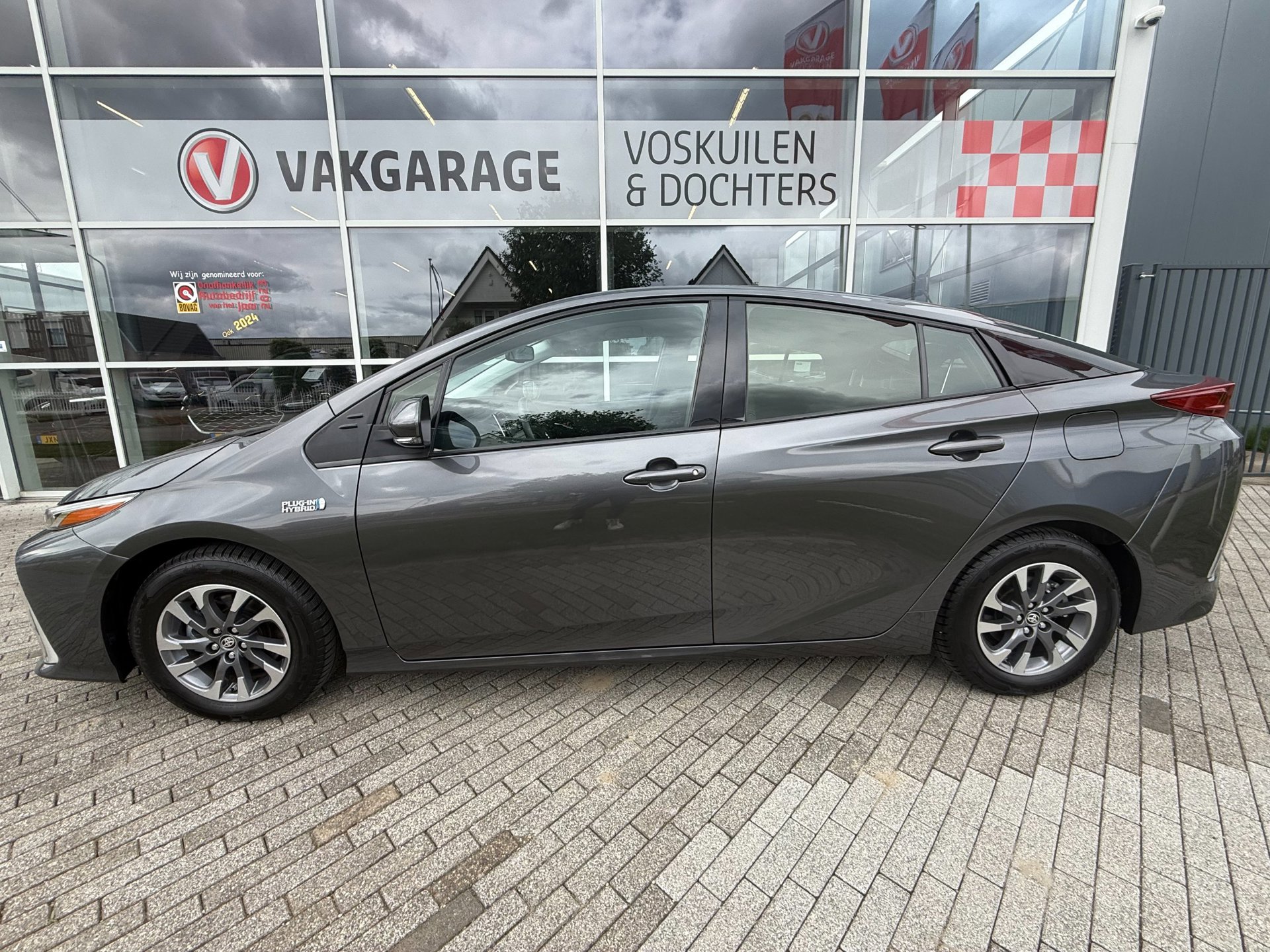 Foto van Toyota Toyota Prius PHV