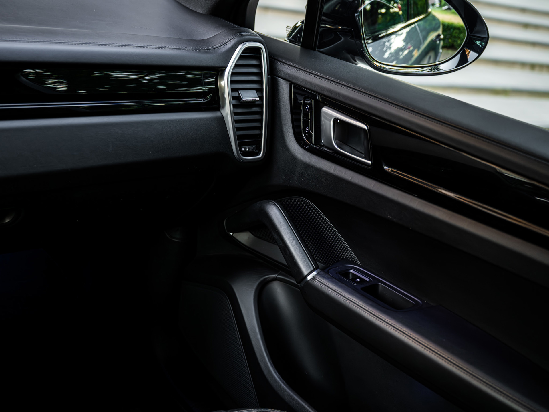 Foto van Porsche Cayenne E-hybrid