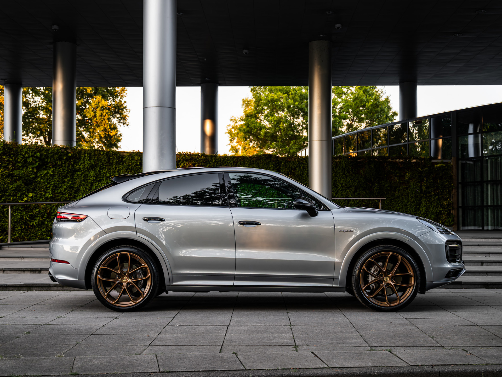 Foto van Porsche Cayenne E-hybrid