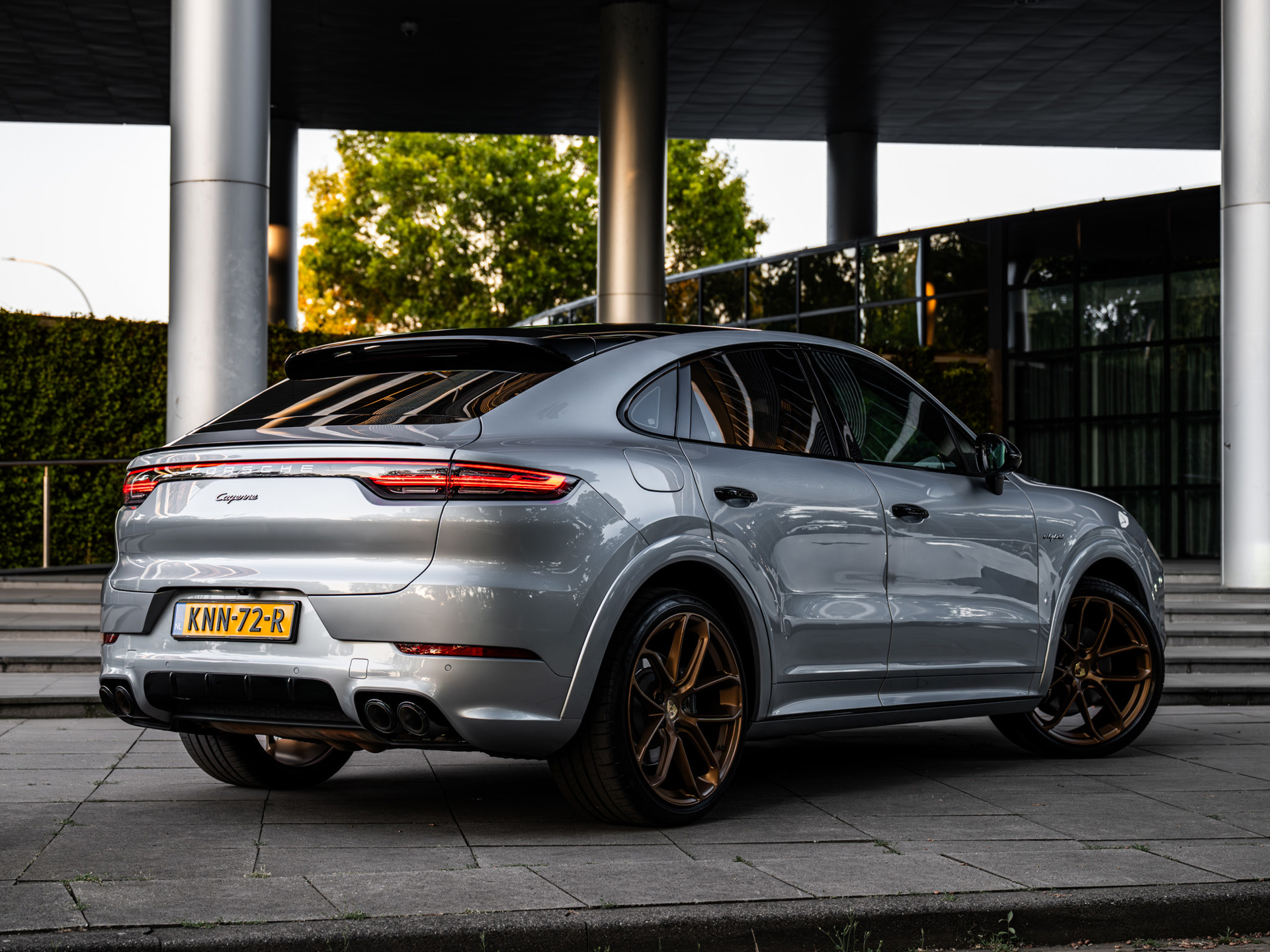Foto van Porsche Cayenne E-hybrid