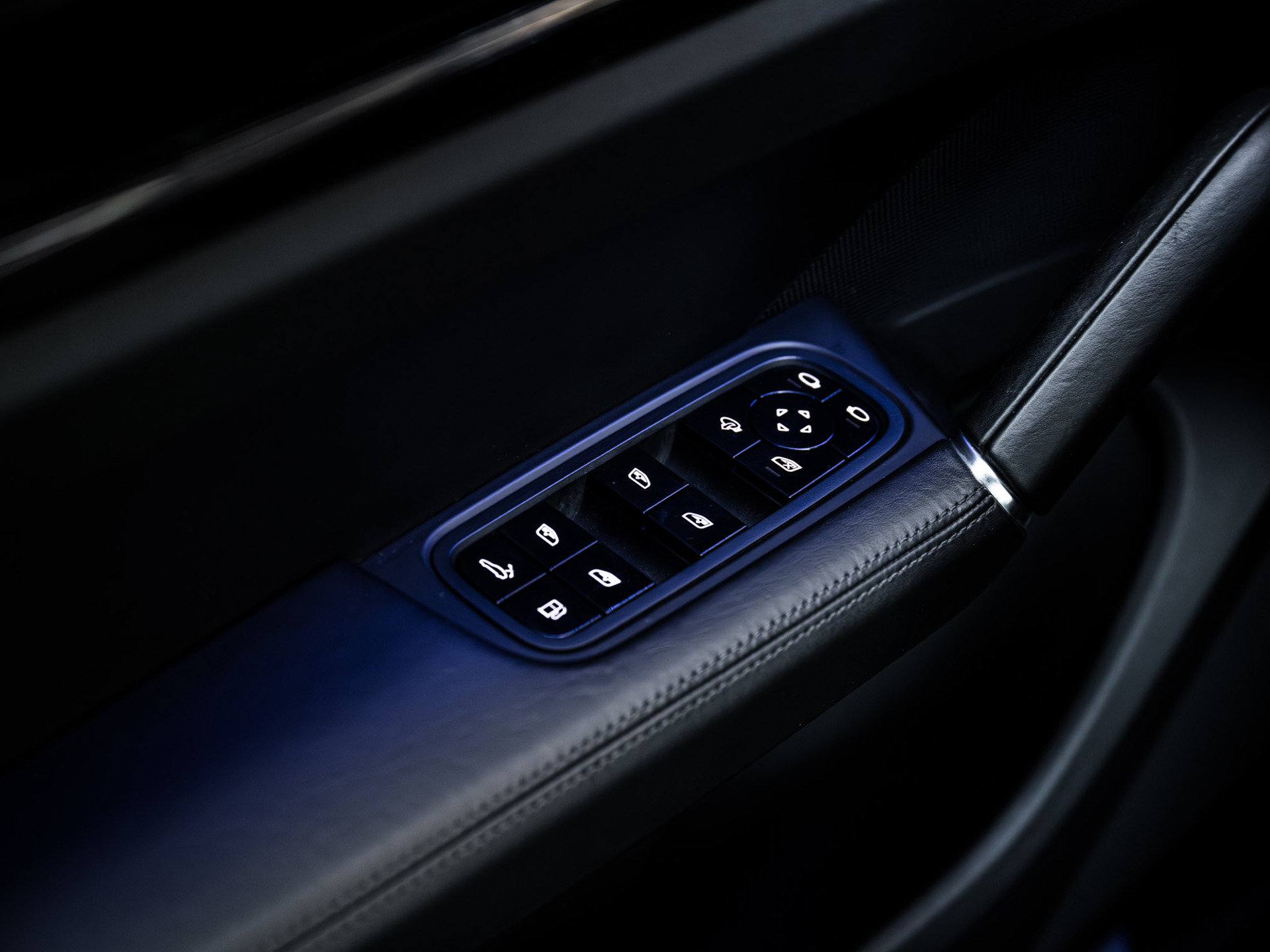 Foto van Porsche Cayenne E-hybrid