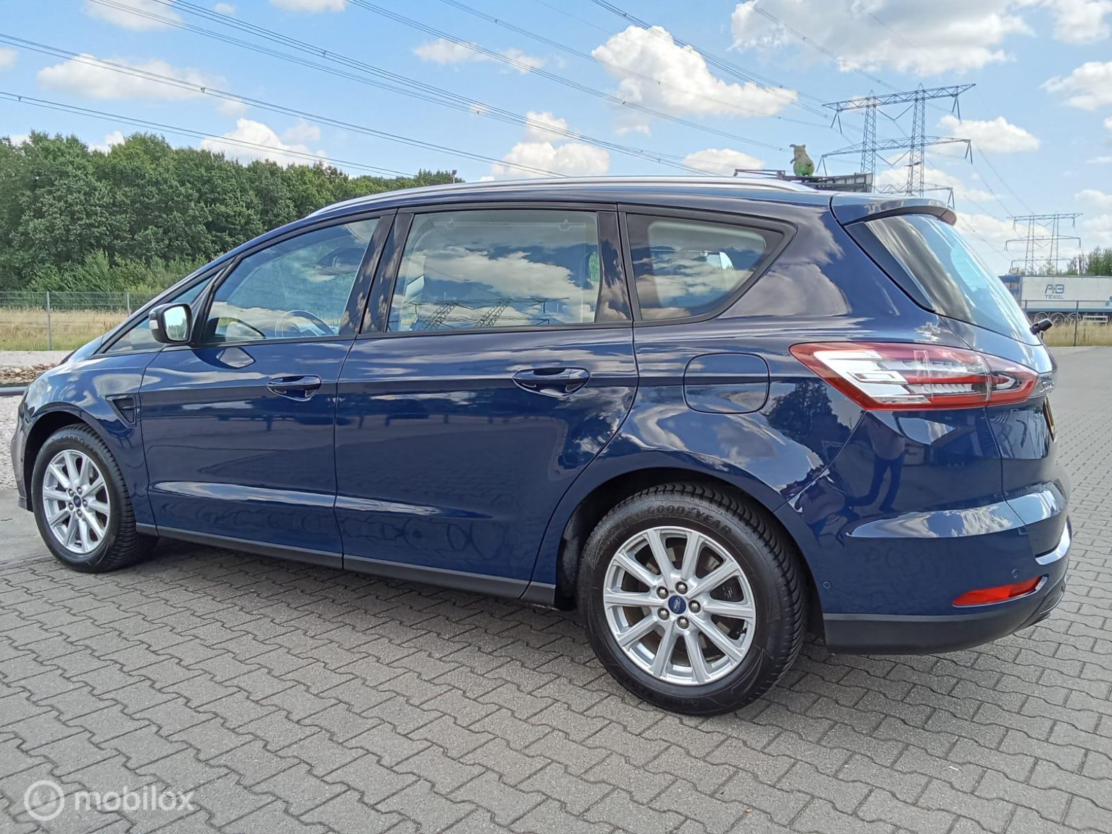 Foto van Ford S-max