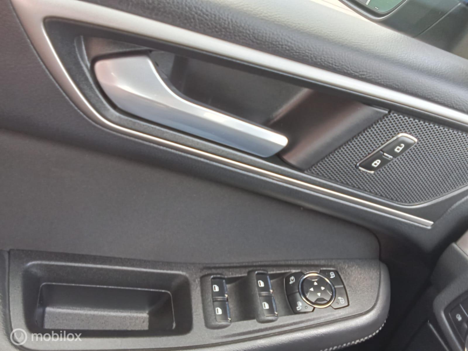Foto van Ford S-max