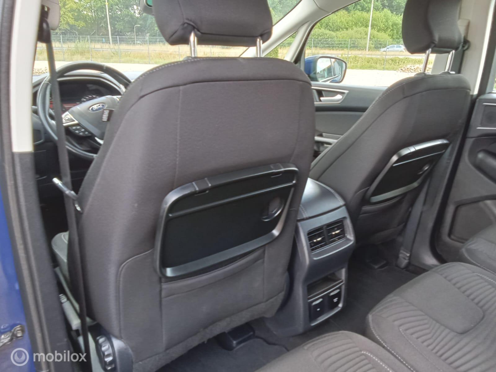 Foto van Ford S-max