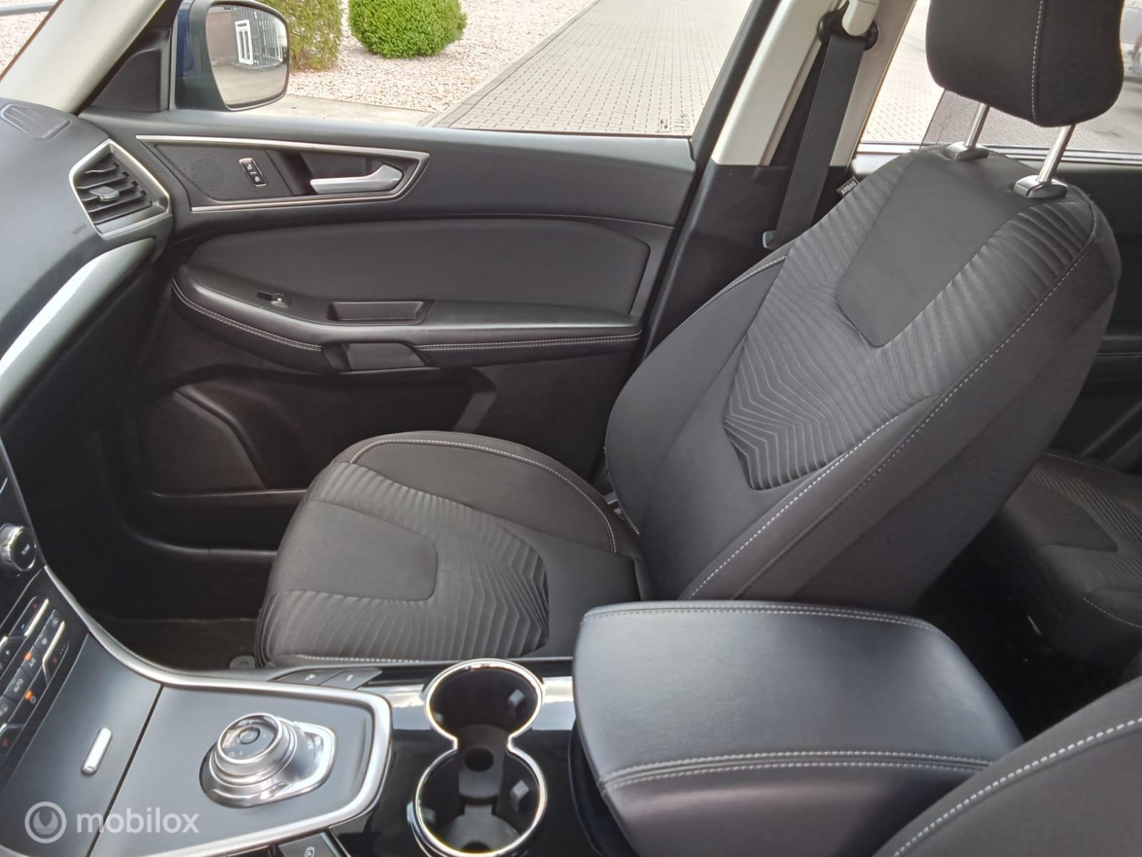 Foto van Ford S-max