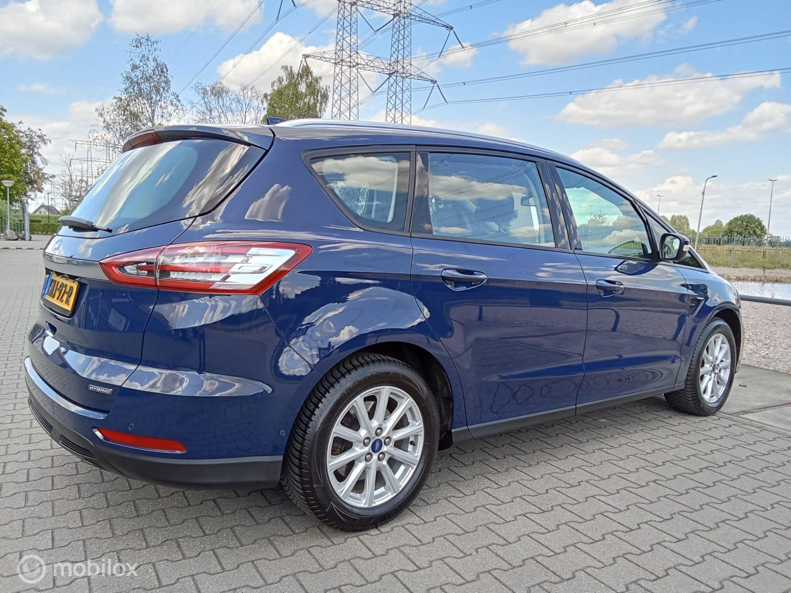 Foto van Ford S-max