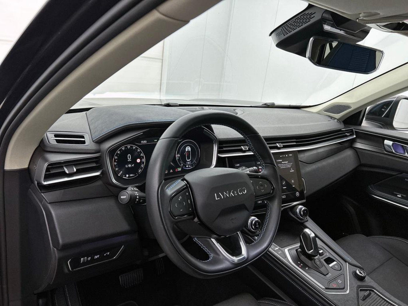 Foto van Lynk&co LYNK & Co 01