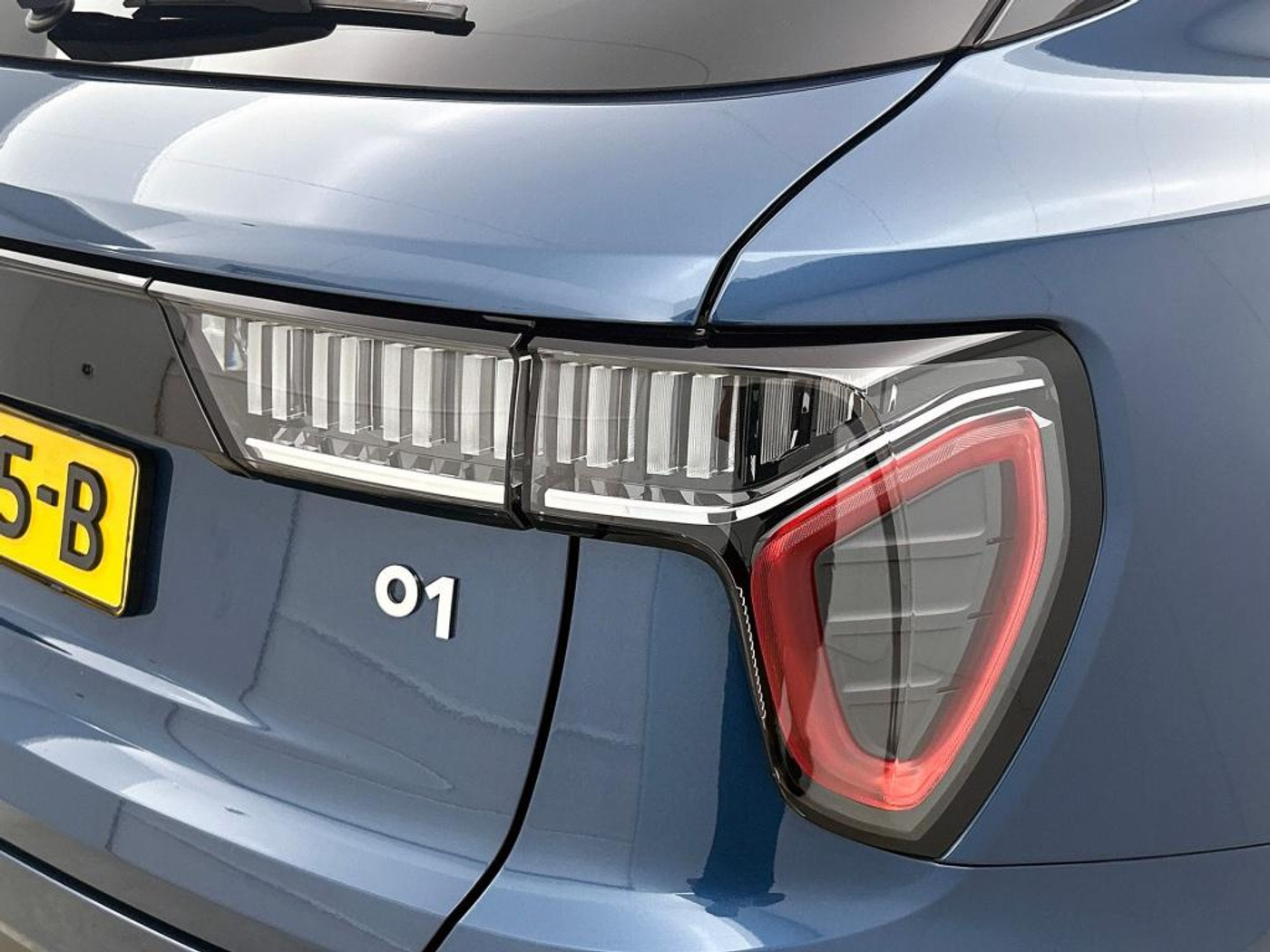Foto van Lynk&co LYNK & Co 01