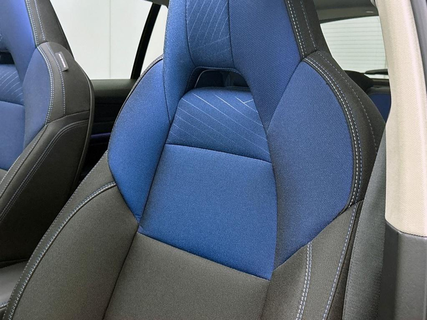 Foto van Lynk&co LYNK & Co 01