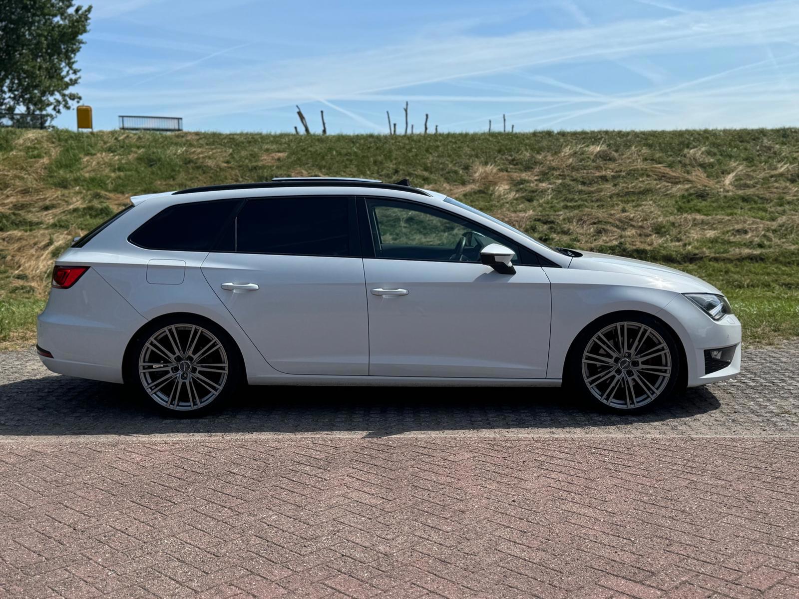 Foto van Seat Leon ST