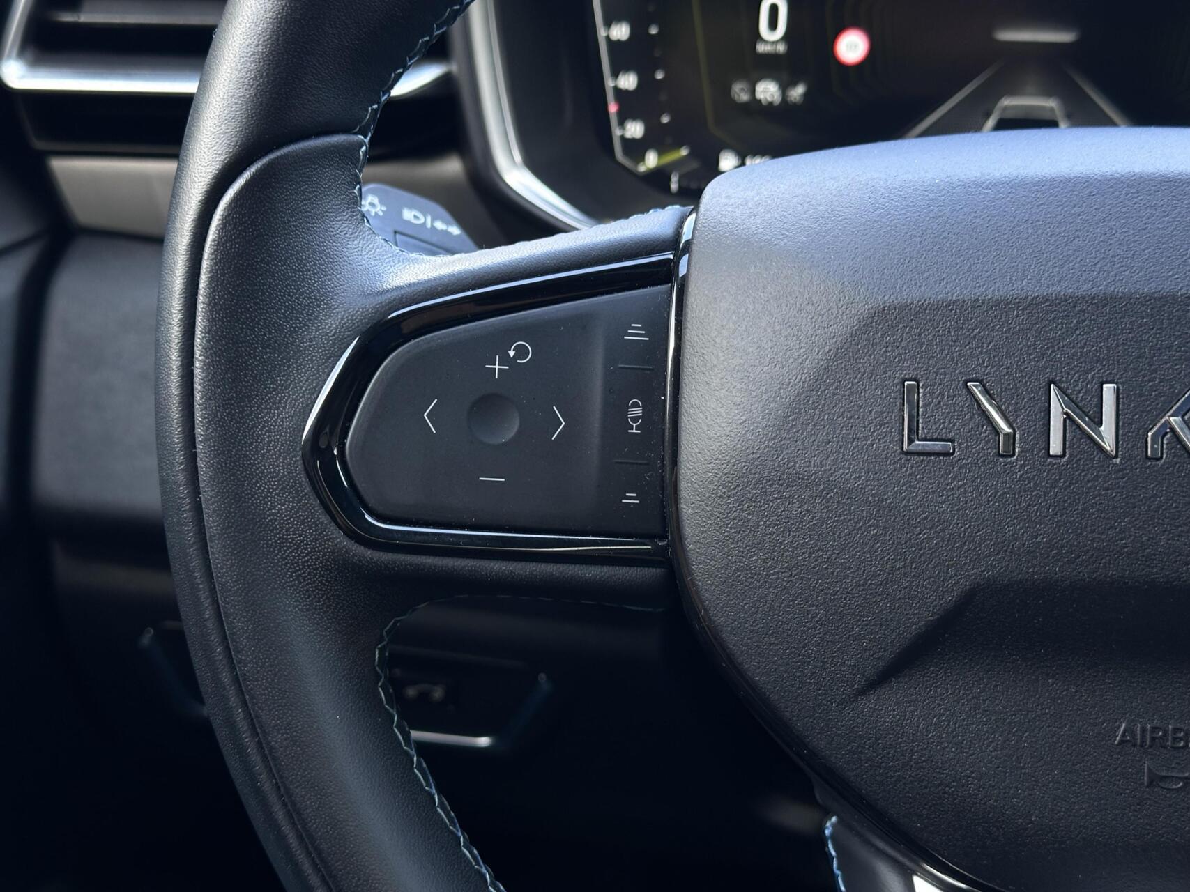 Foto van Lynk&co LYNK & Co 01