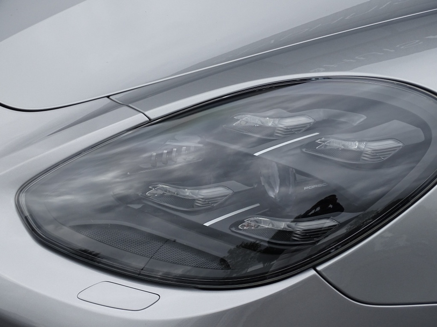 Foto van Porsche Panamera 4 E-hybrid