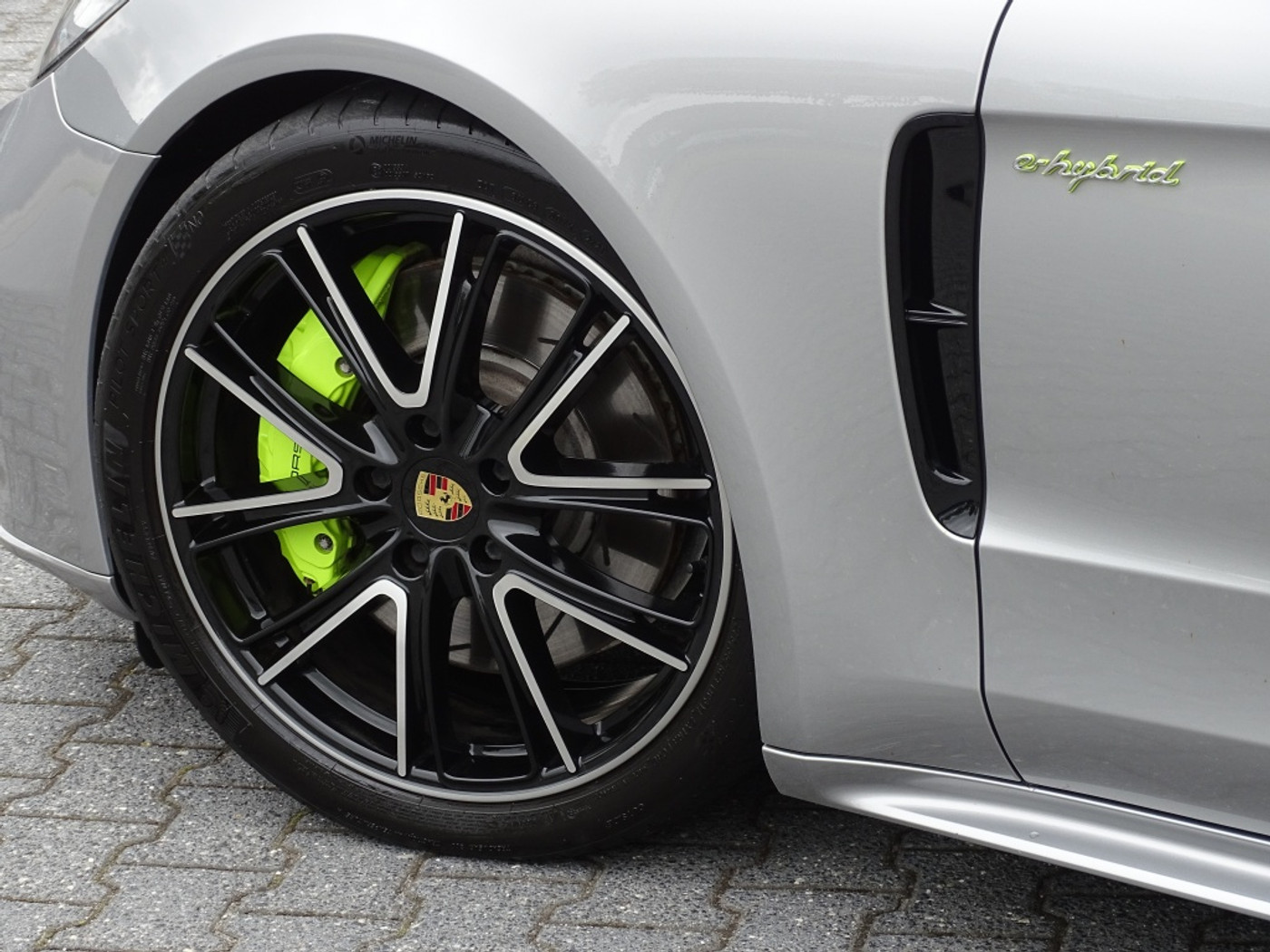 Foto van Porsche Panamera 4 E-hybrid
