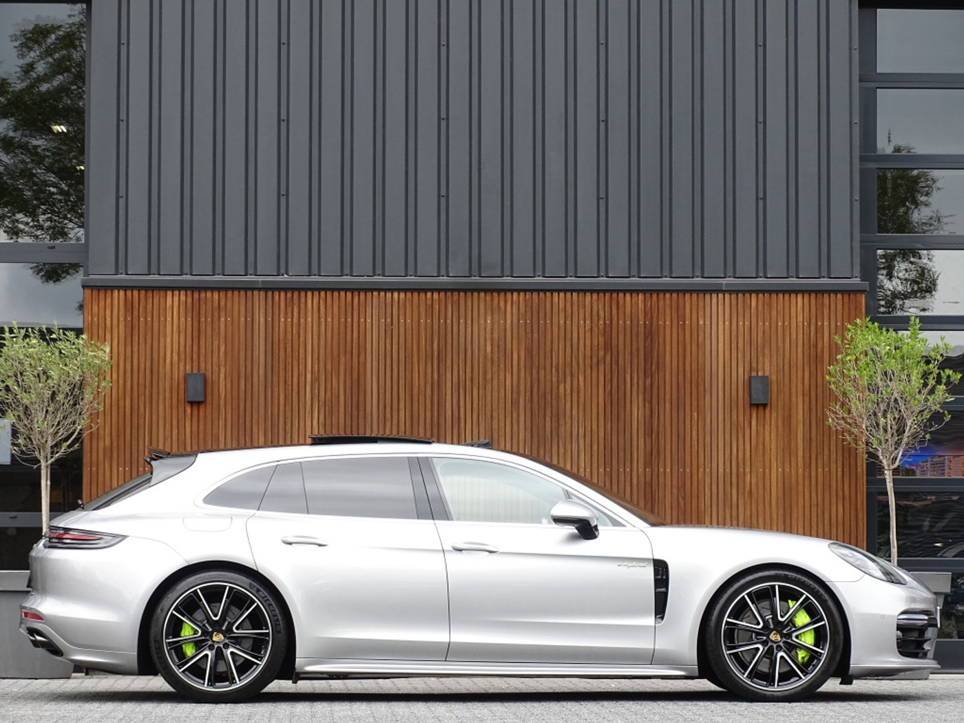 Foto van Porsche Panamera 4 E-hybrid
