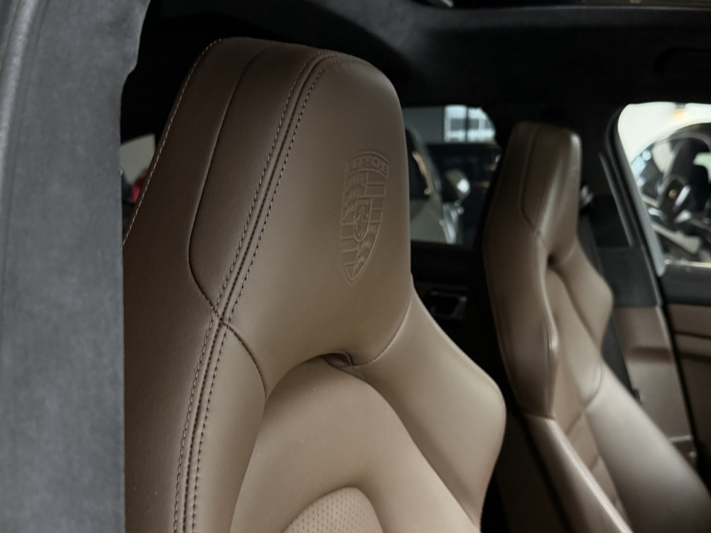 Foto van Porsche Panamera 4 E-hybrid